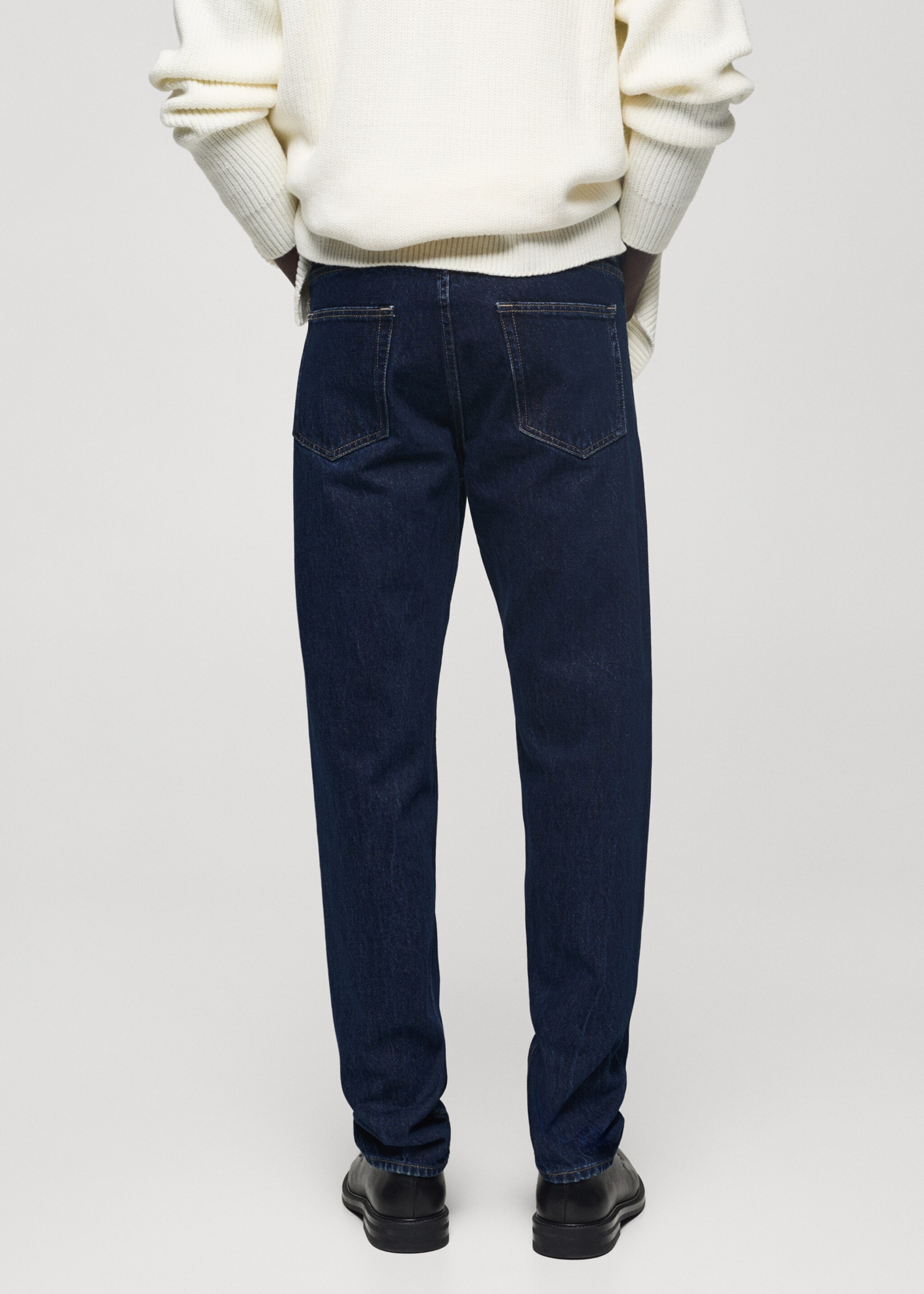 Regular Fit Jeans Bob mit dunkler Waschung - Rückseite des Artikels