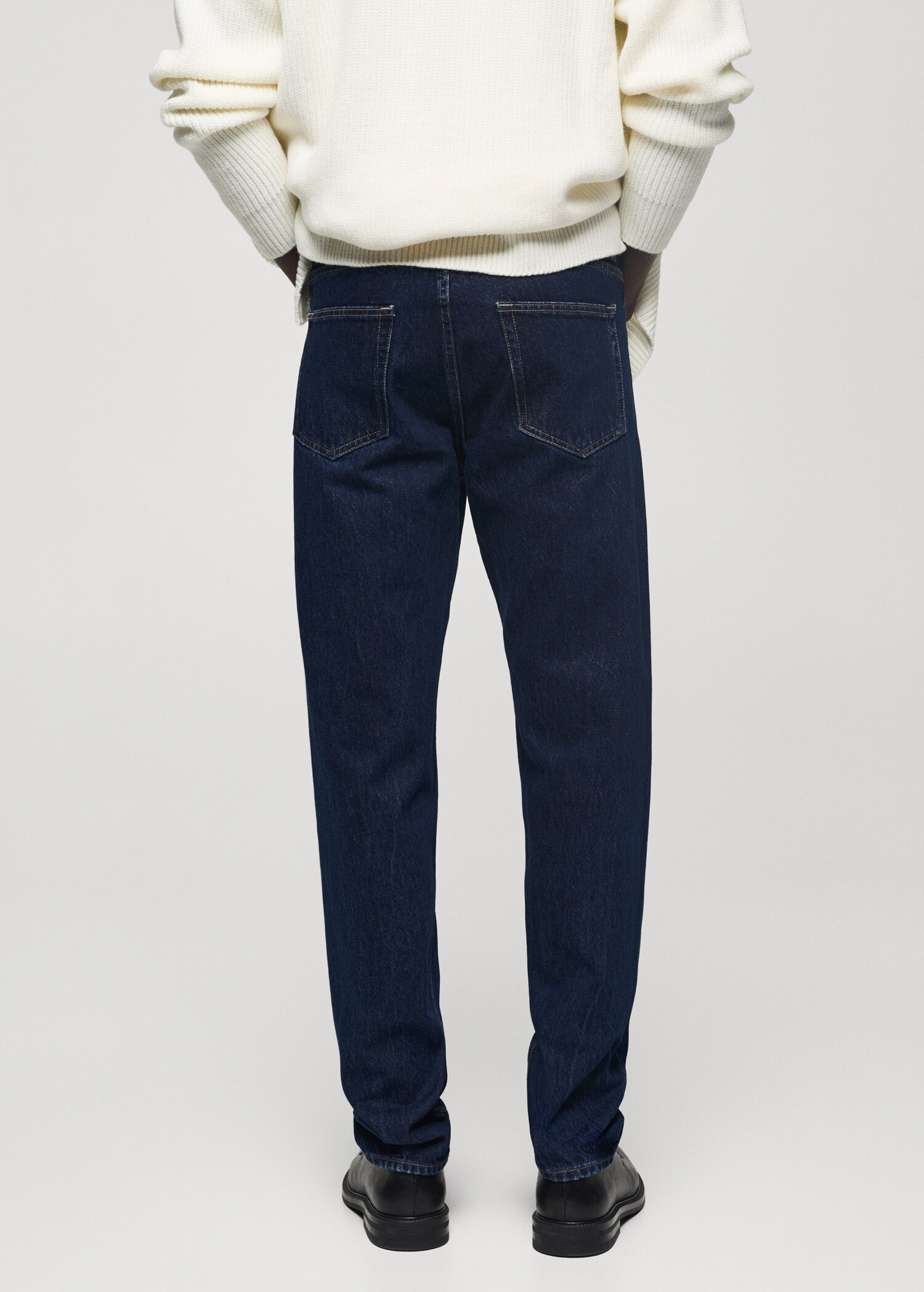 Regular Fit Jeans Bob mit dunkler Waschung - Rückseite des Artikels