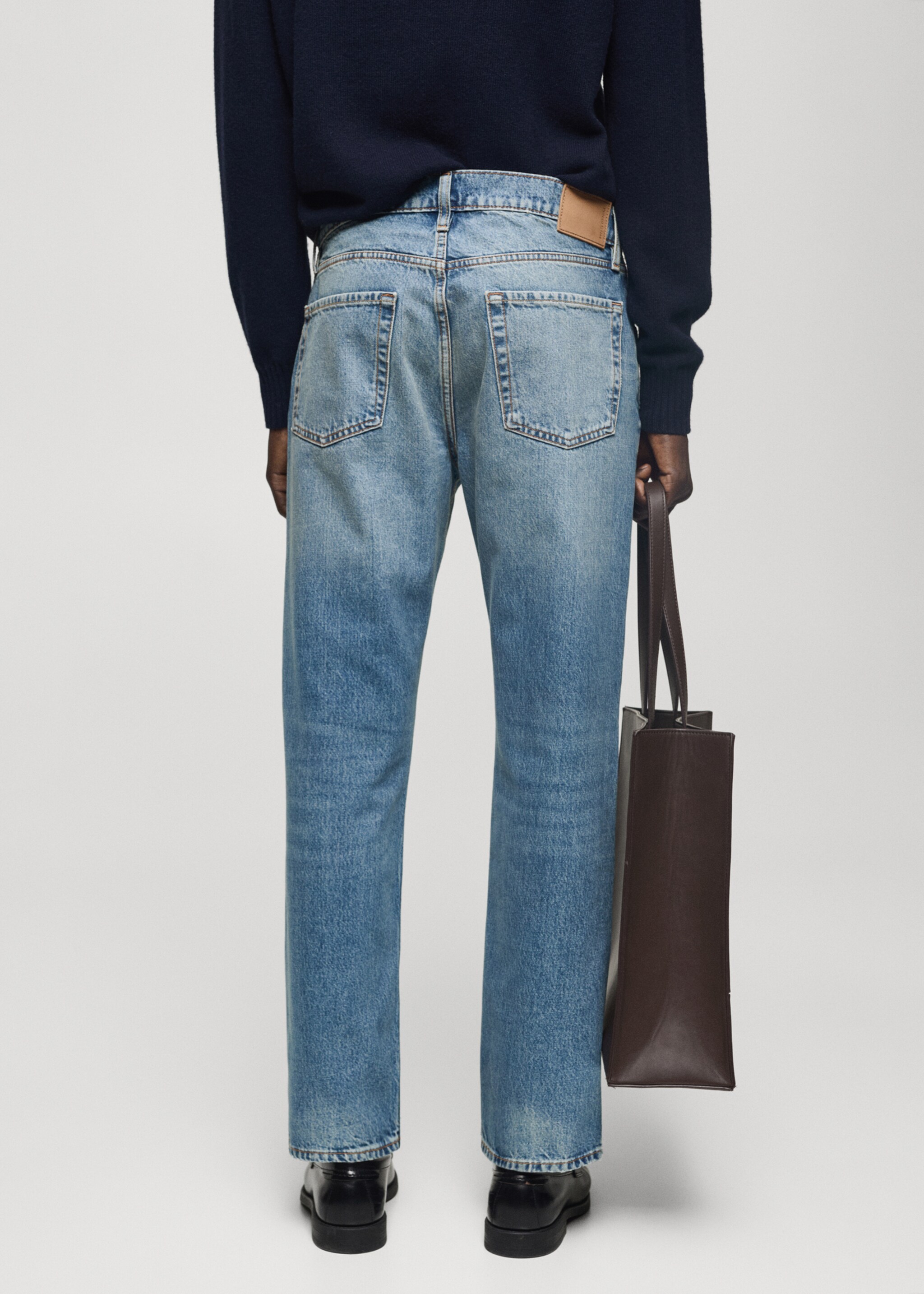 Jeans straight fit ljus tvätt revor - Artikelns baksida