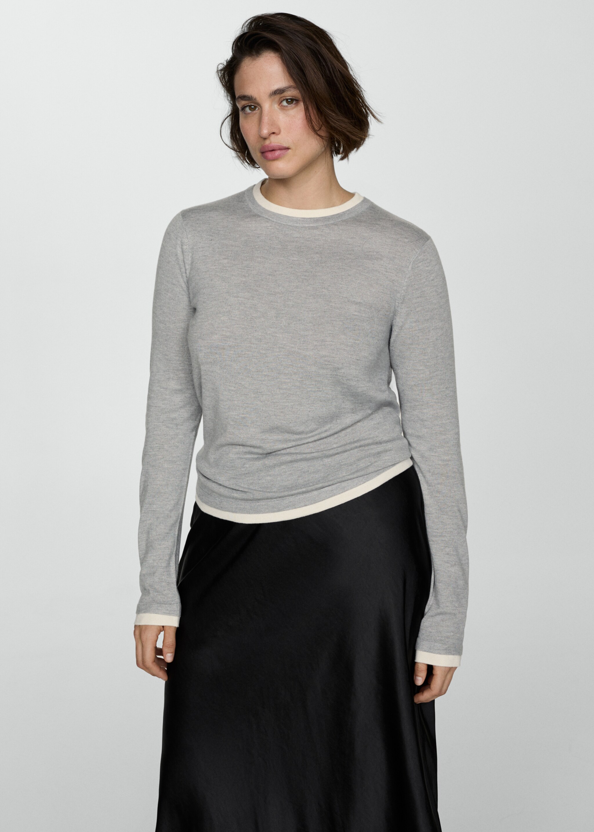 Jersei punt fi rivets contrast - Detall de l'article 5, Gris clar vigoré. Ref: 77004766-00.