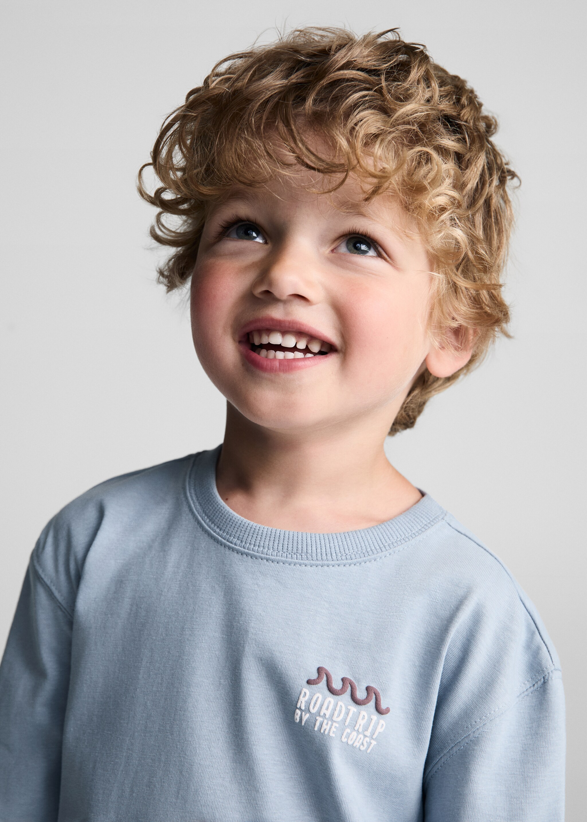 Long-sleeved t-shirt with embossed print - Reverse of the article, Sky Blue. Ref: 77004786-00.