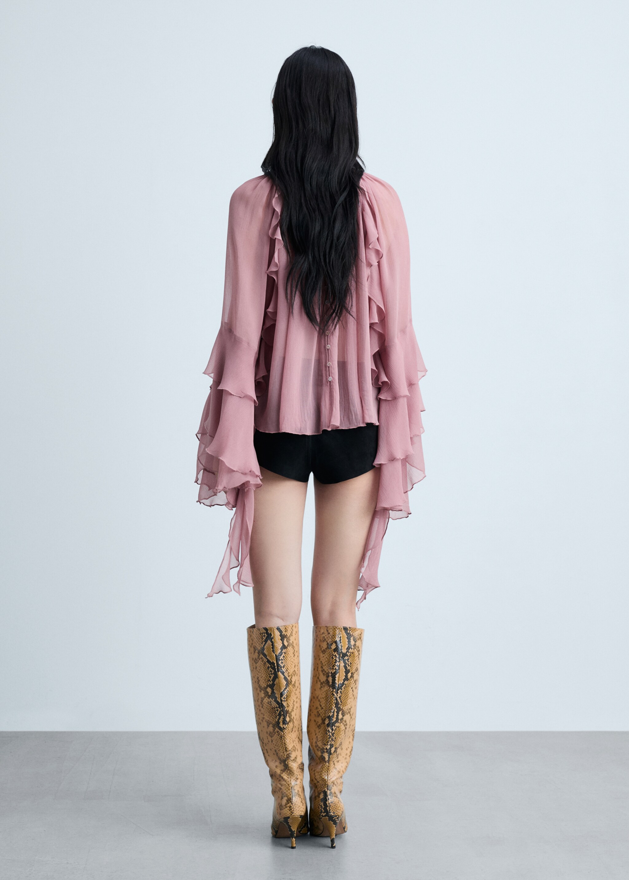 Ruffled chiffon blouse - Reverse of the article, Pastel Pink. Ref: 77004800-00.