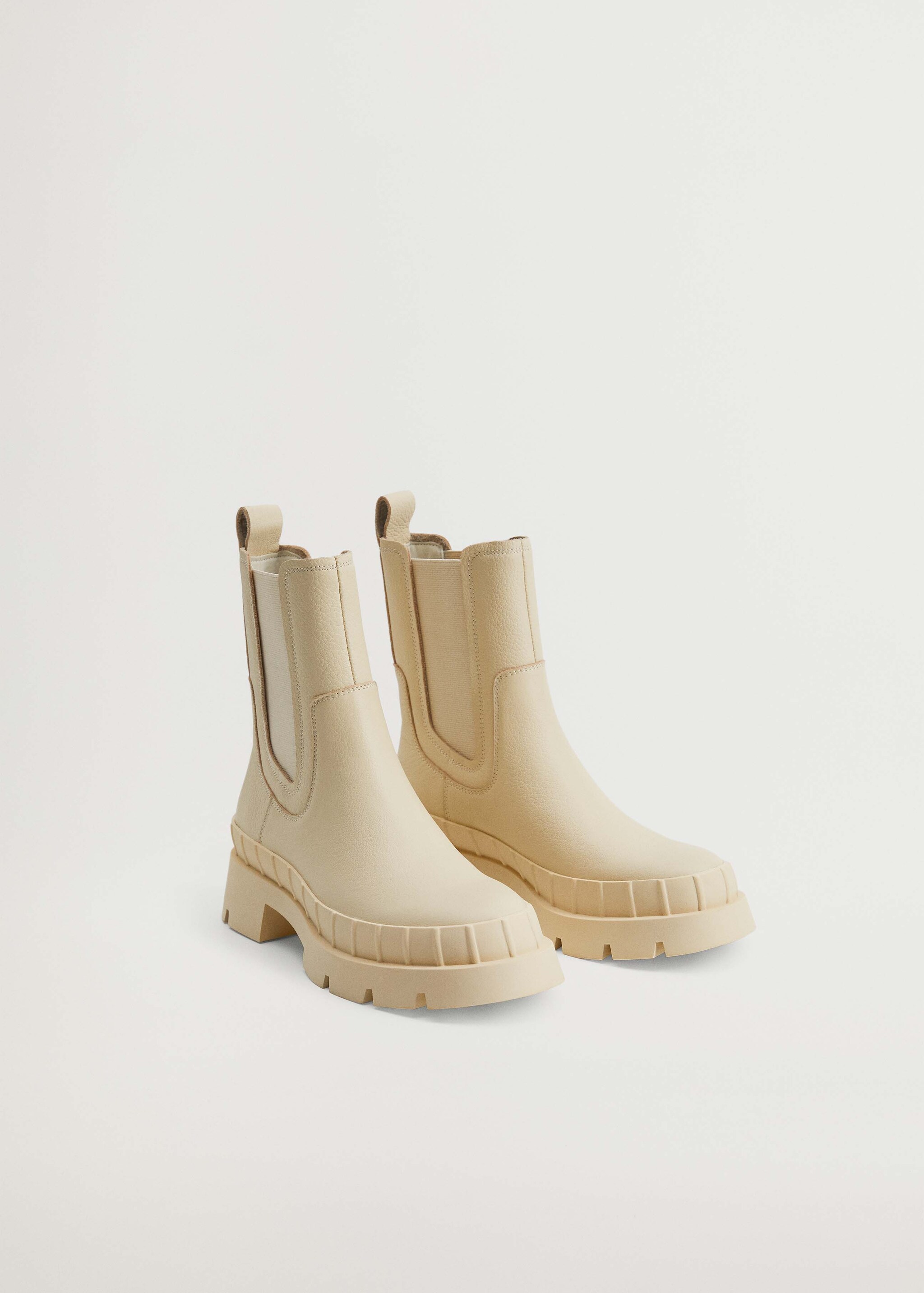 Lederstiefel mit Tracksohle - Mittlere Ansicht