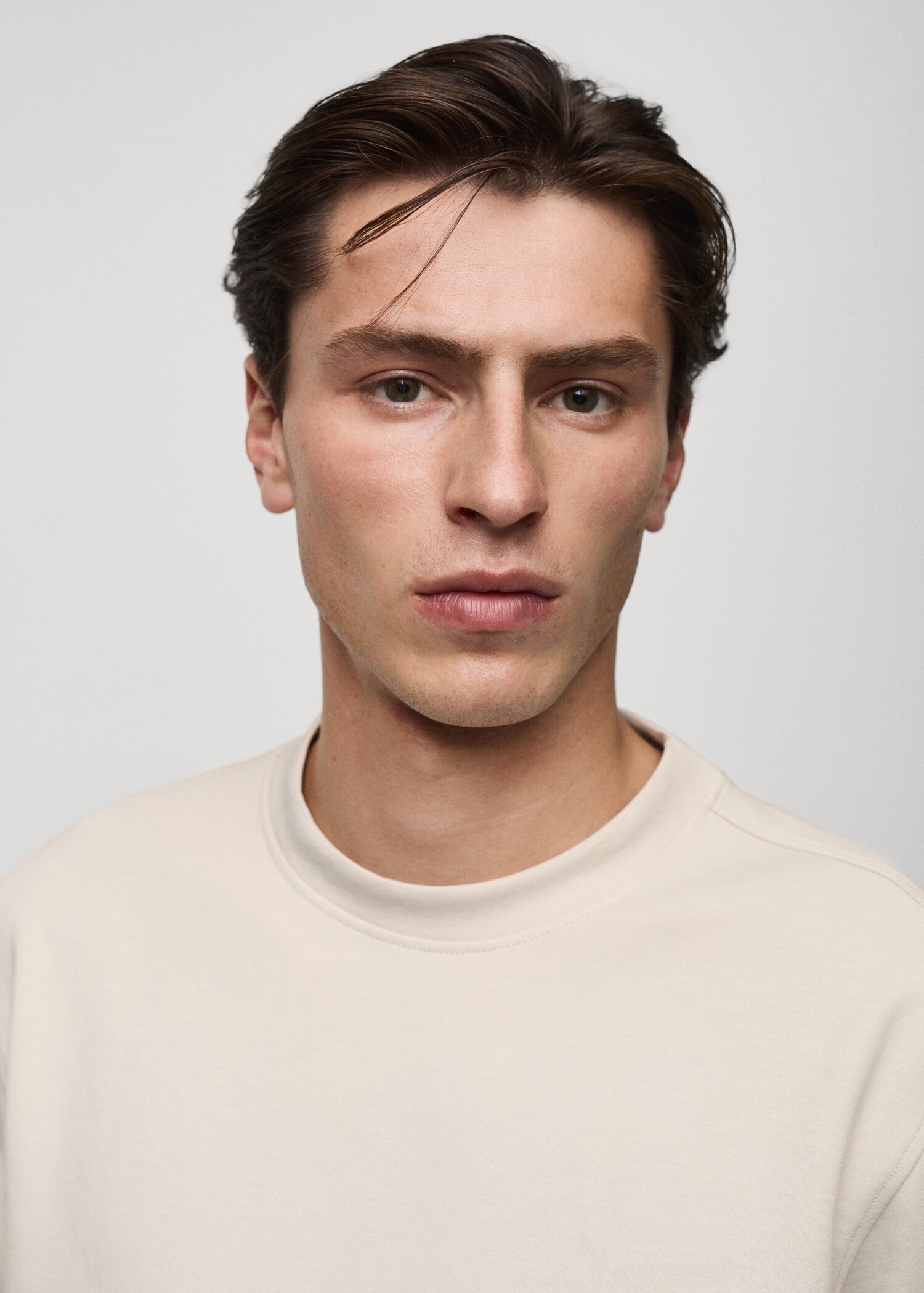 T-shirt com tecido de sweatshirt regular fit - Pormenor do artigo 1