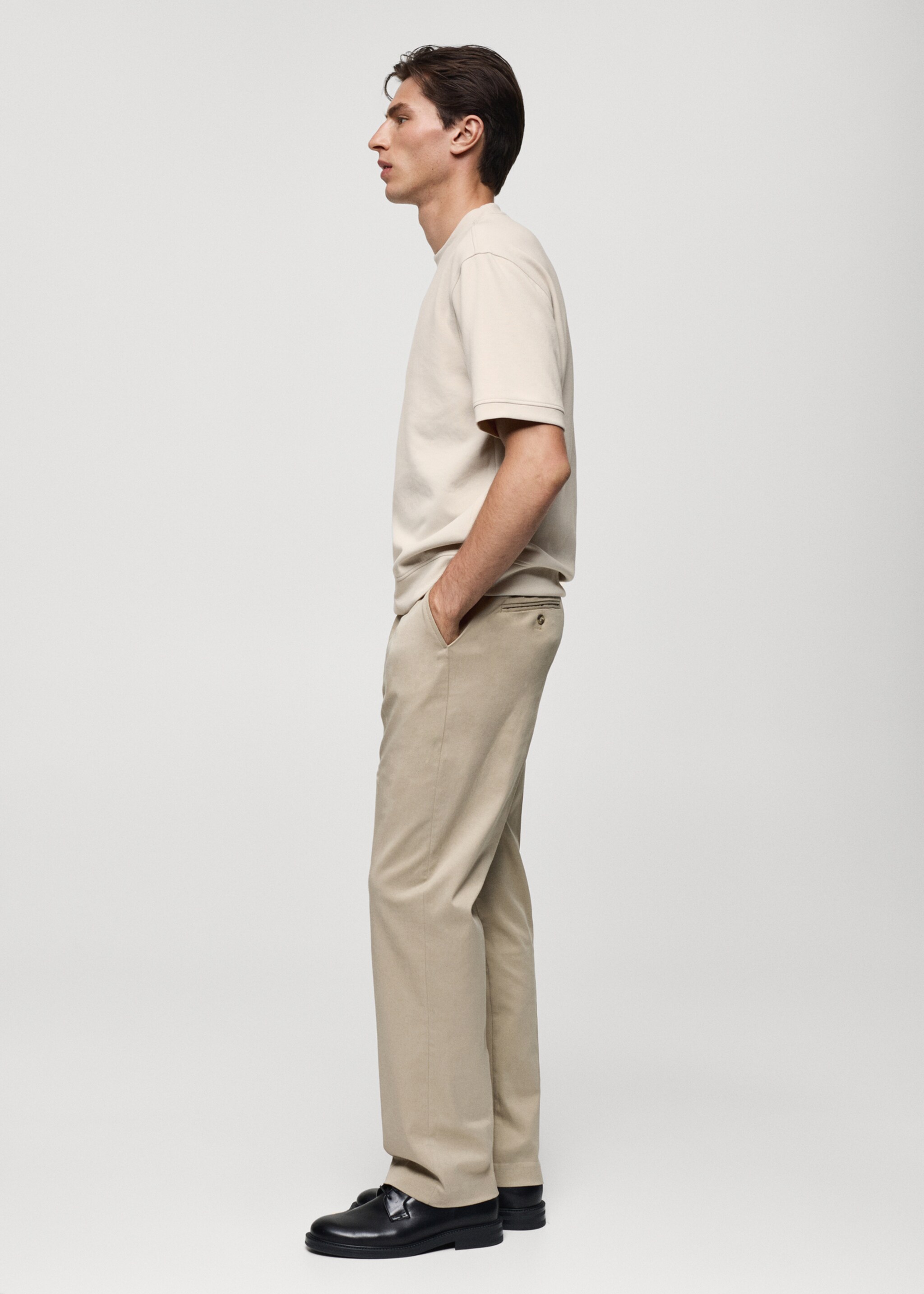 T-shirt com tecido de sweatshirt regular fit - Pormenor do artigo 2, Cinzento-gelo. Ref: 77005153-00.