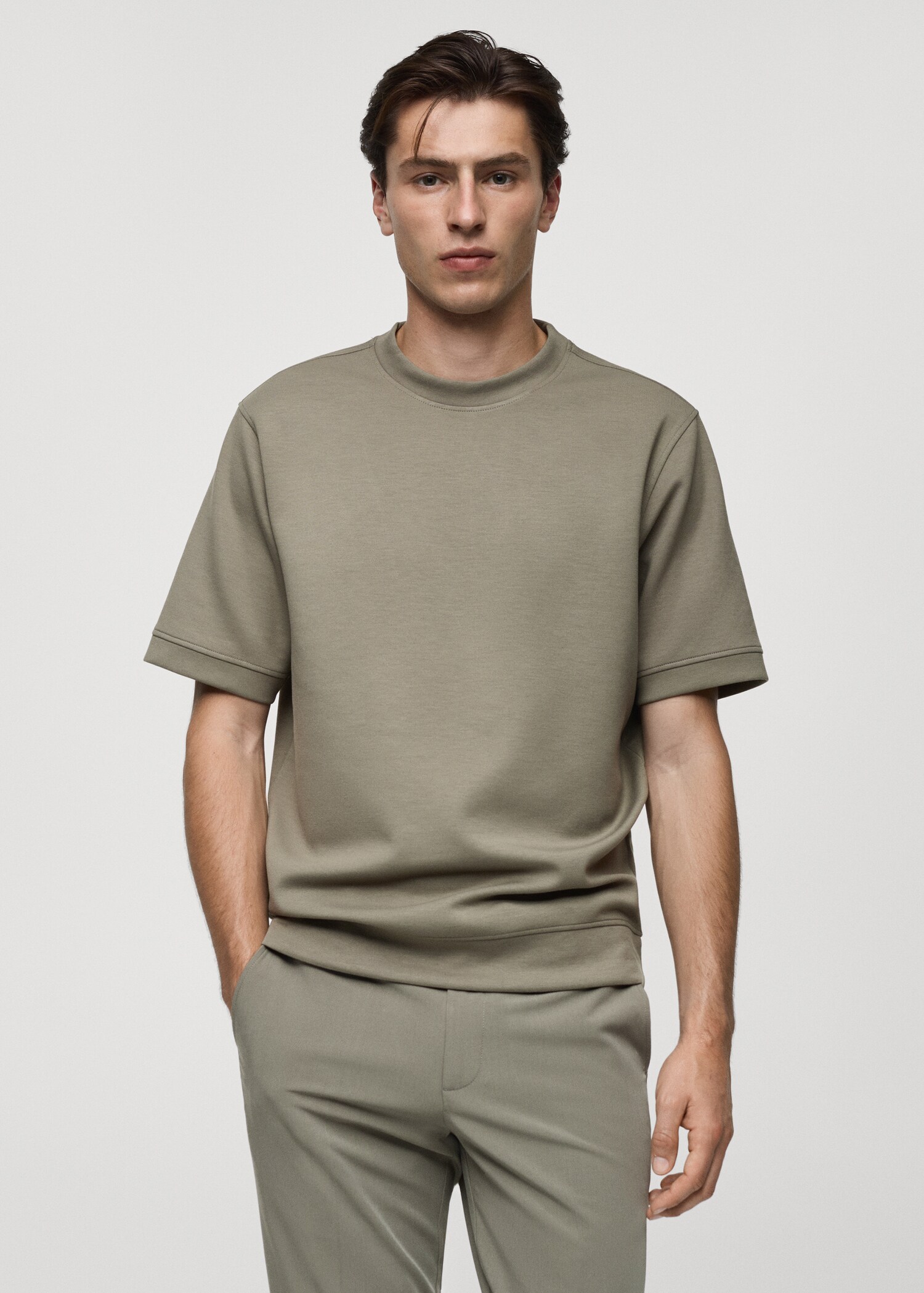 T-shirt com tecido de sweatshirt regular fit - Plano médio