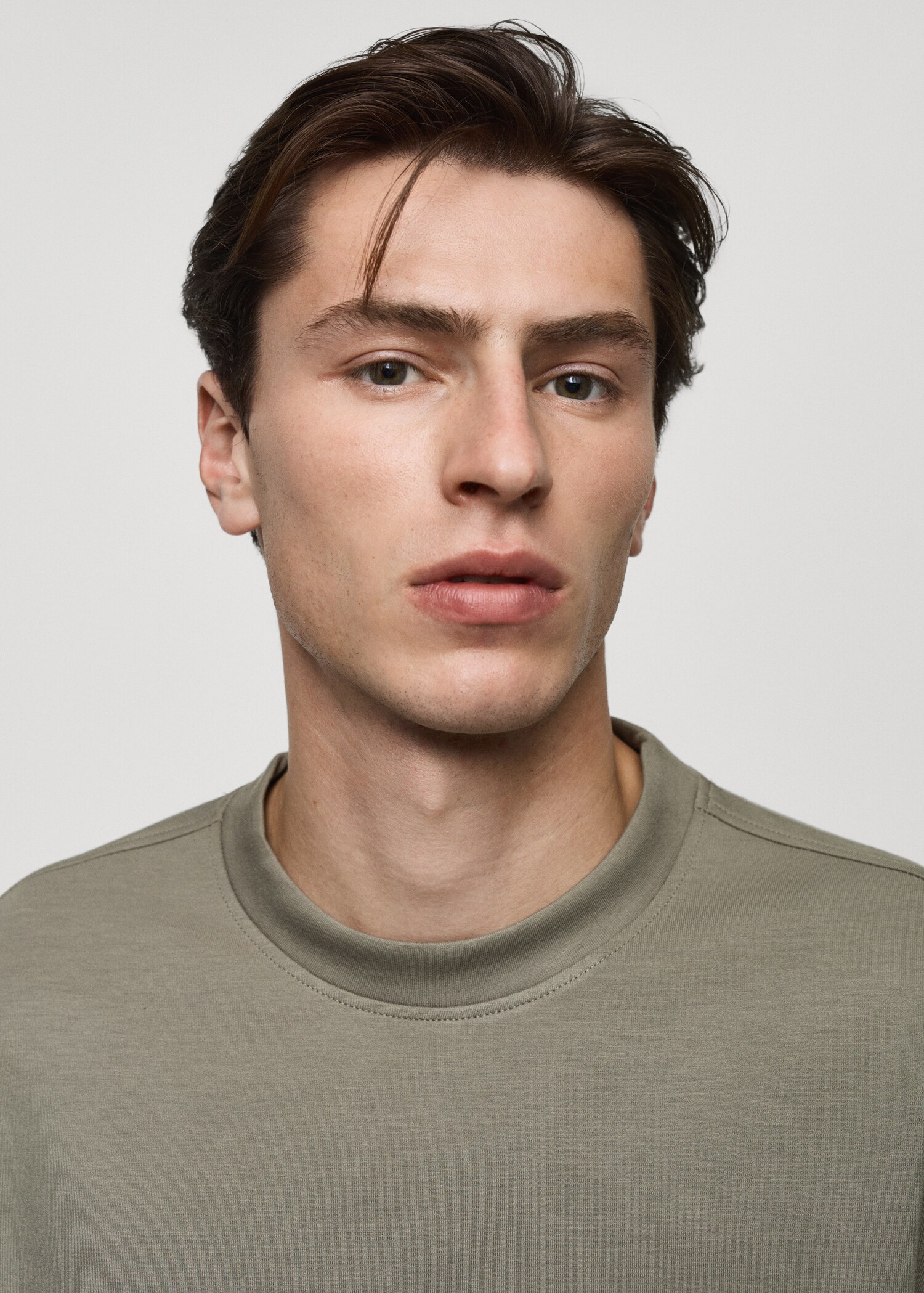 T-shirt com tecido de sweatshirt regular fit - Pormenor do artigo 1