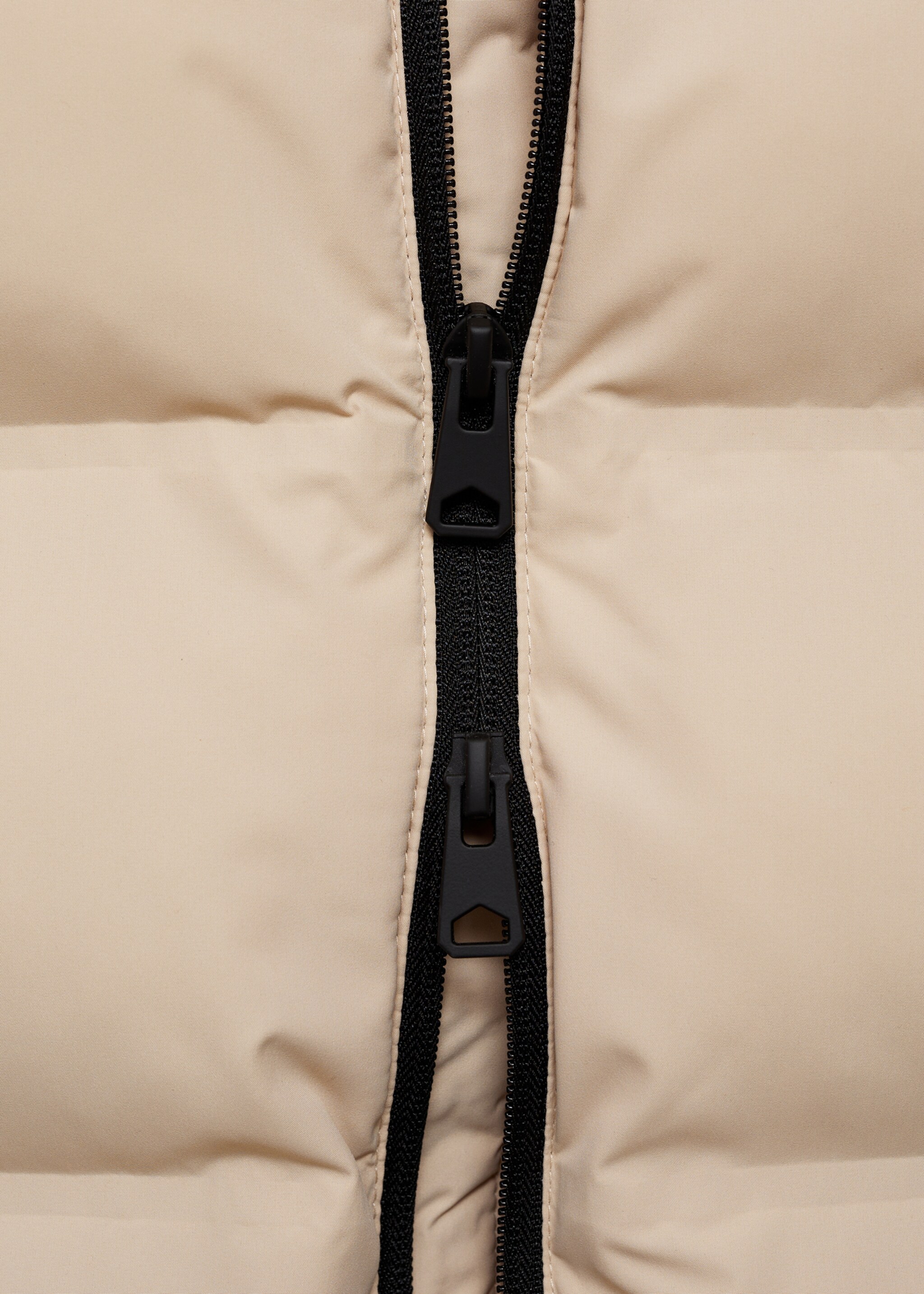 Anorac llarg embuatat - Detall de l'article 0, Beige. Ref: 77005633-00.