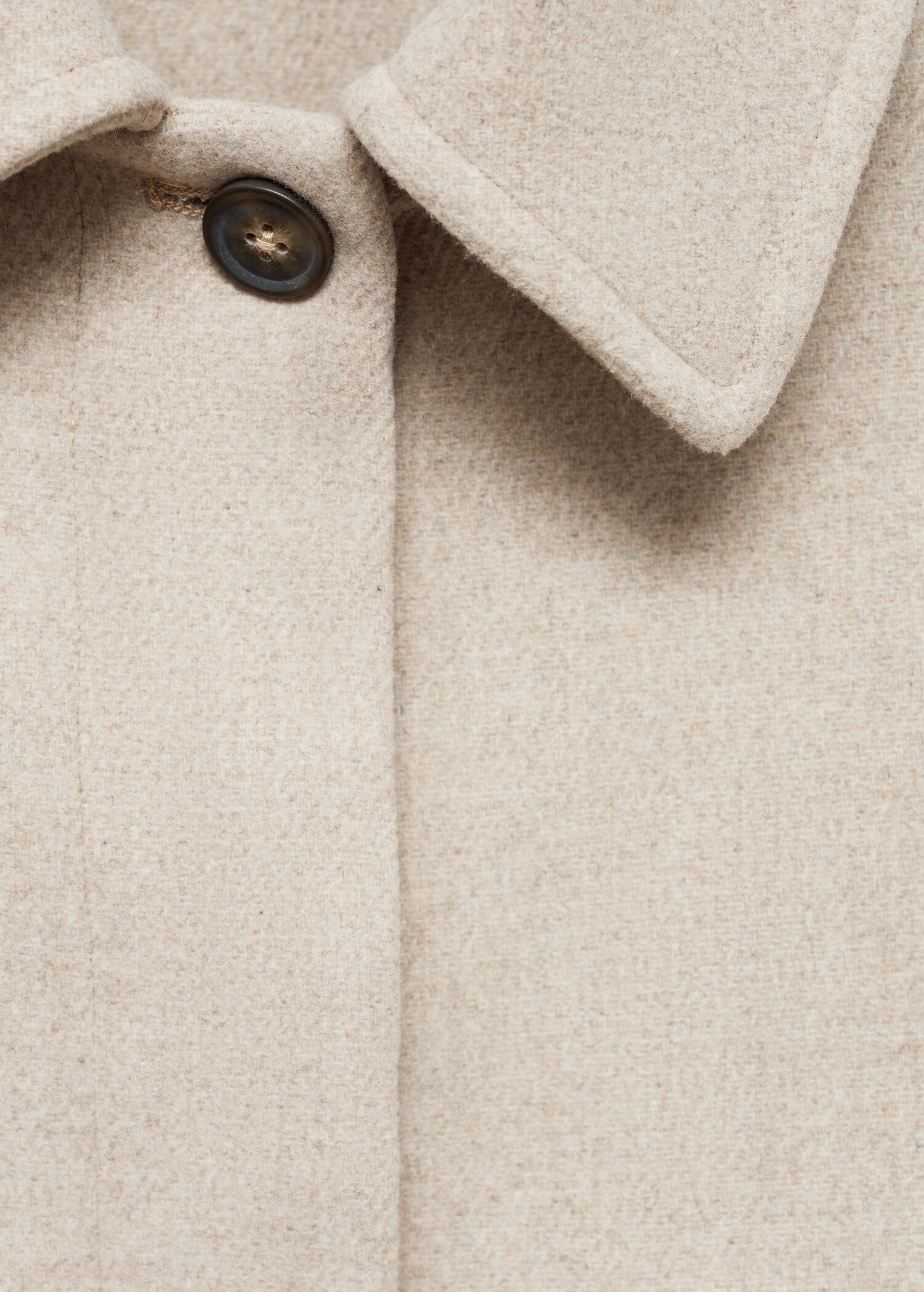 Short cloth coat - Details of the article 0