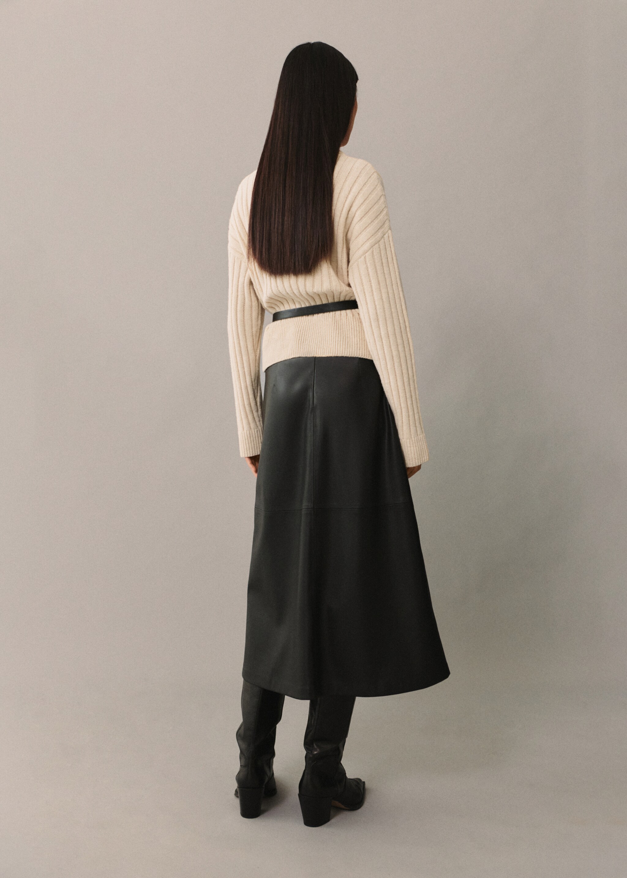 Ribbed knit sweater - Reverse of the article, Light/Pastel Grey. Ref: 77005648-00.