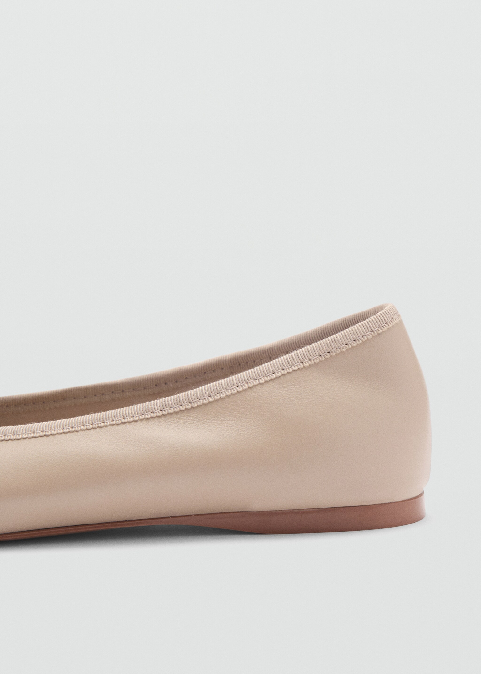 Leren ballerina's met strik - Detail van het artikel 1, Licht/Pastelbruin. Ref: 77005667-00.