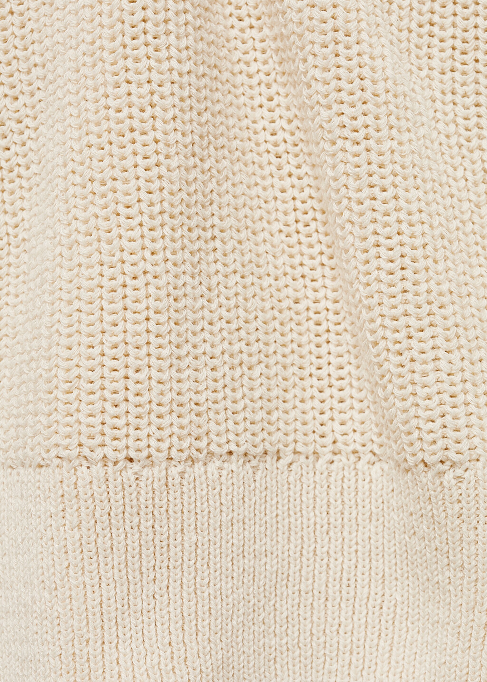 Cut-out knitted sweater - Details of the article 0, Ecru. Ref: 77005670-00.