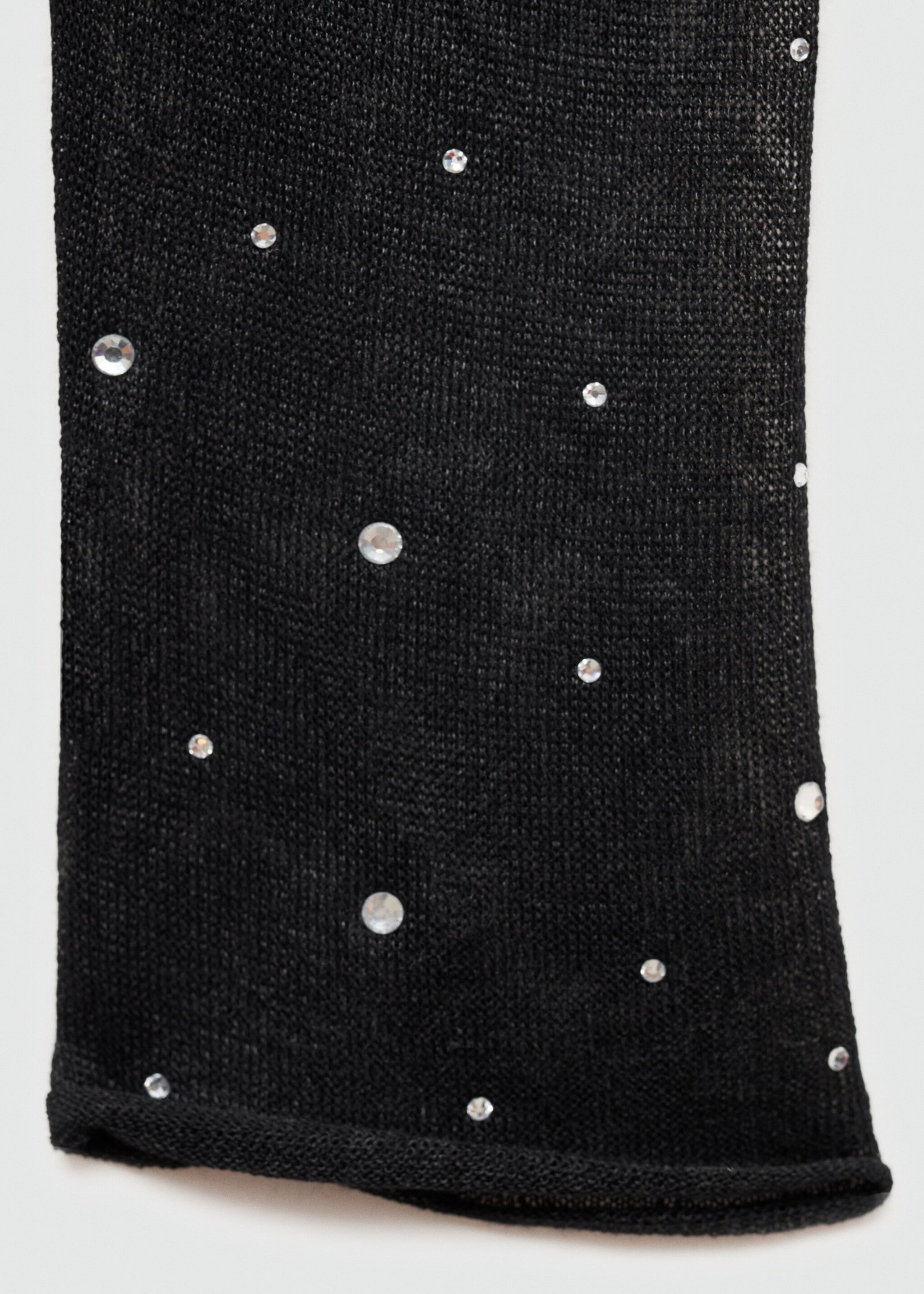 Feinstrickpullover mit Strassverzierung - Detail des Artikels 0, Schwarz. Ref: 77005675-00.