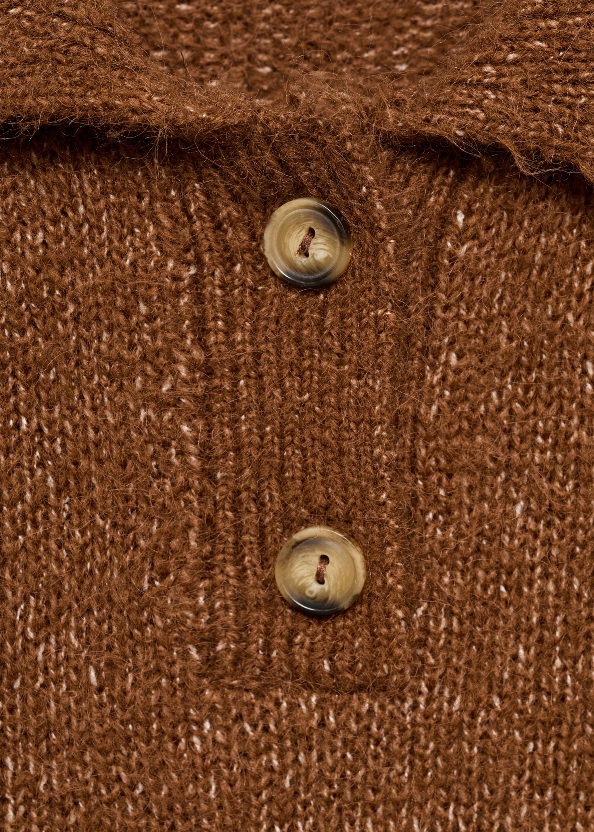 Polo maille détails côtelés - Détail de l'article 8, Marron. Ref: 77005676-00.