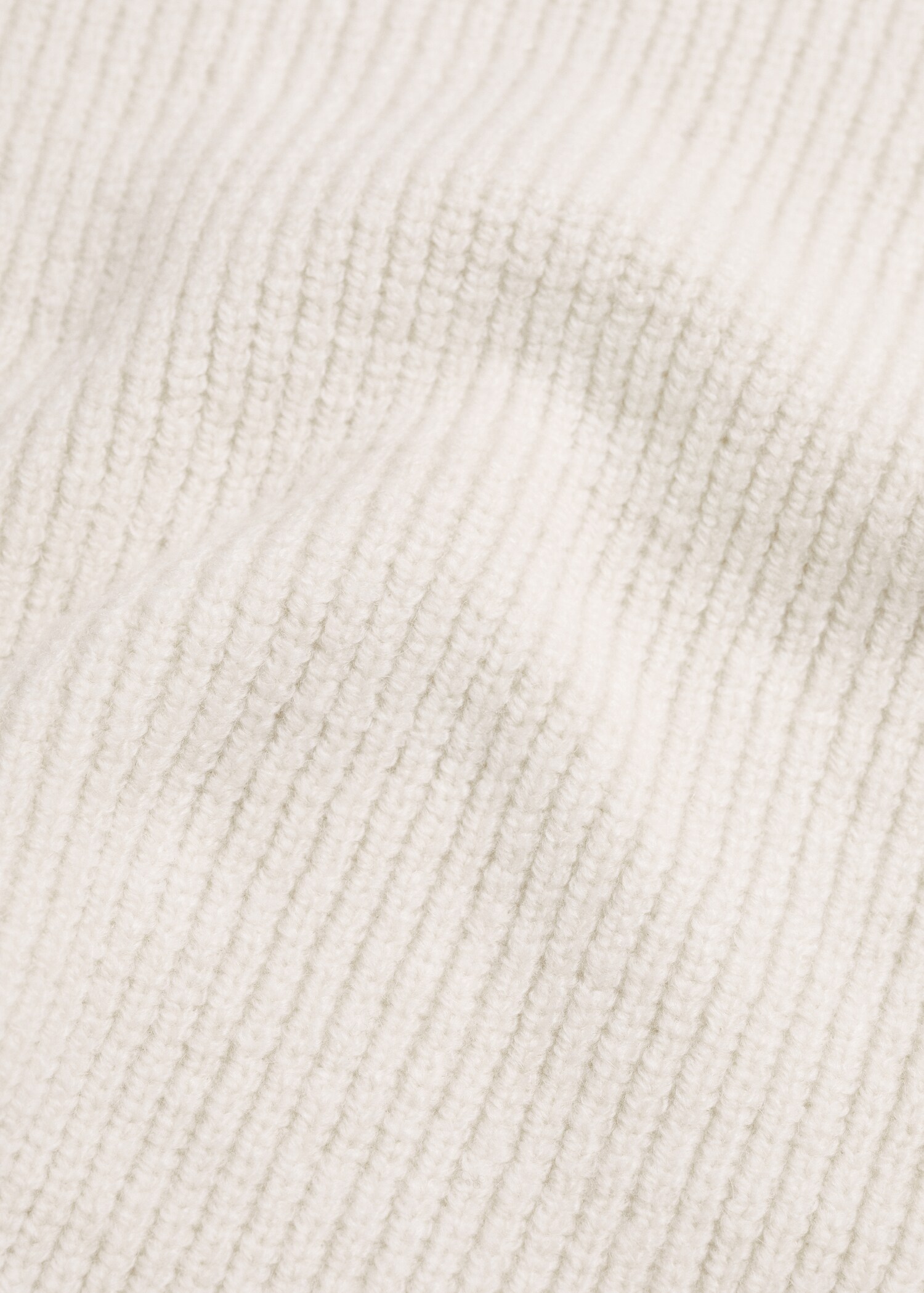 Sweater with rhinestone collar - Details of the article 0