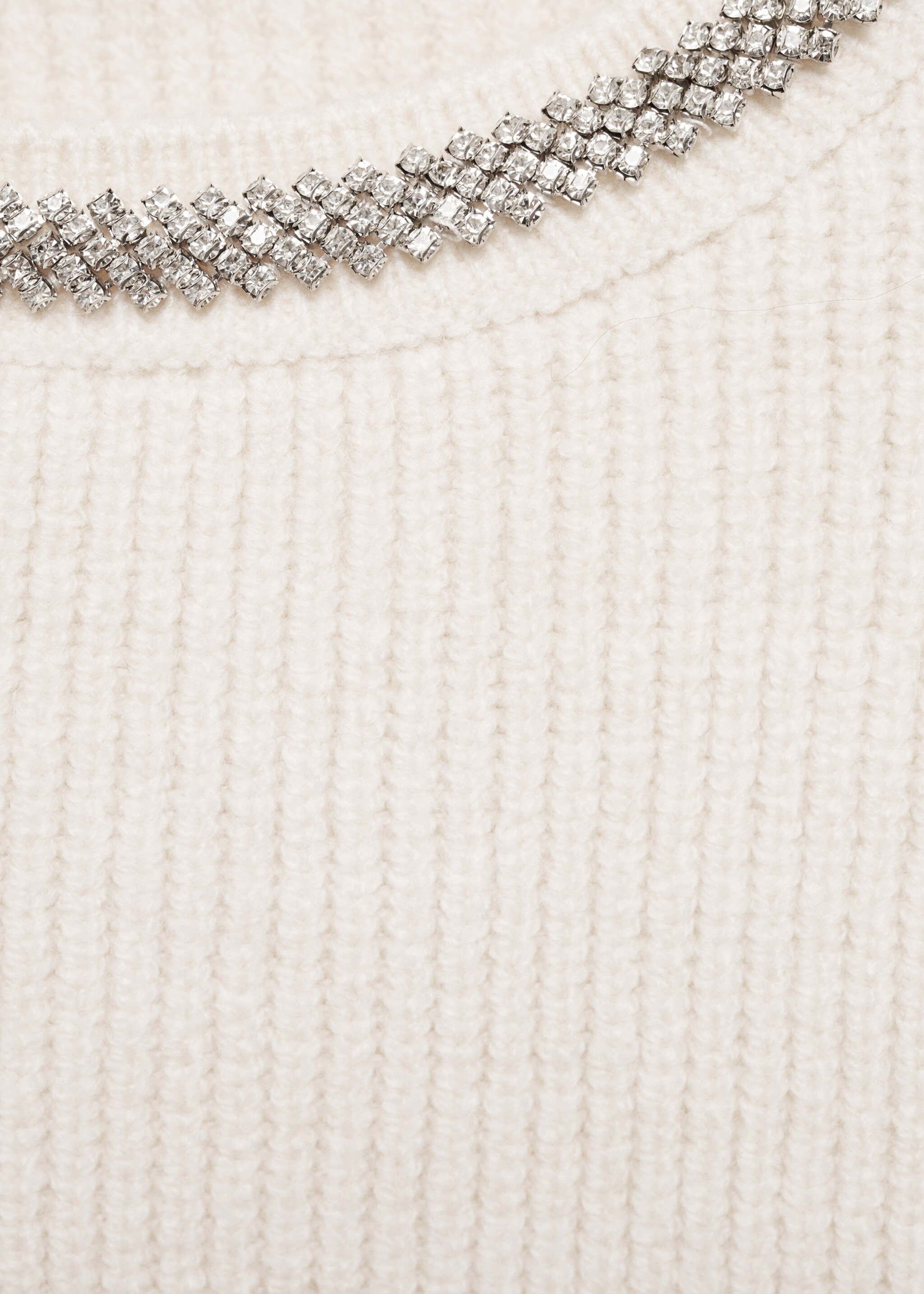 Sweater with rhinestone collar - Details of the article 8, Ecru. Ref: 77005679-00.