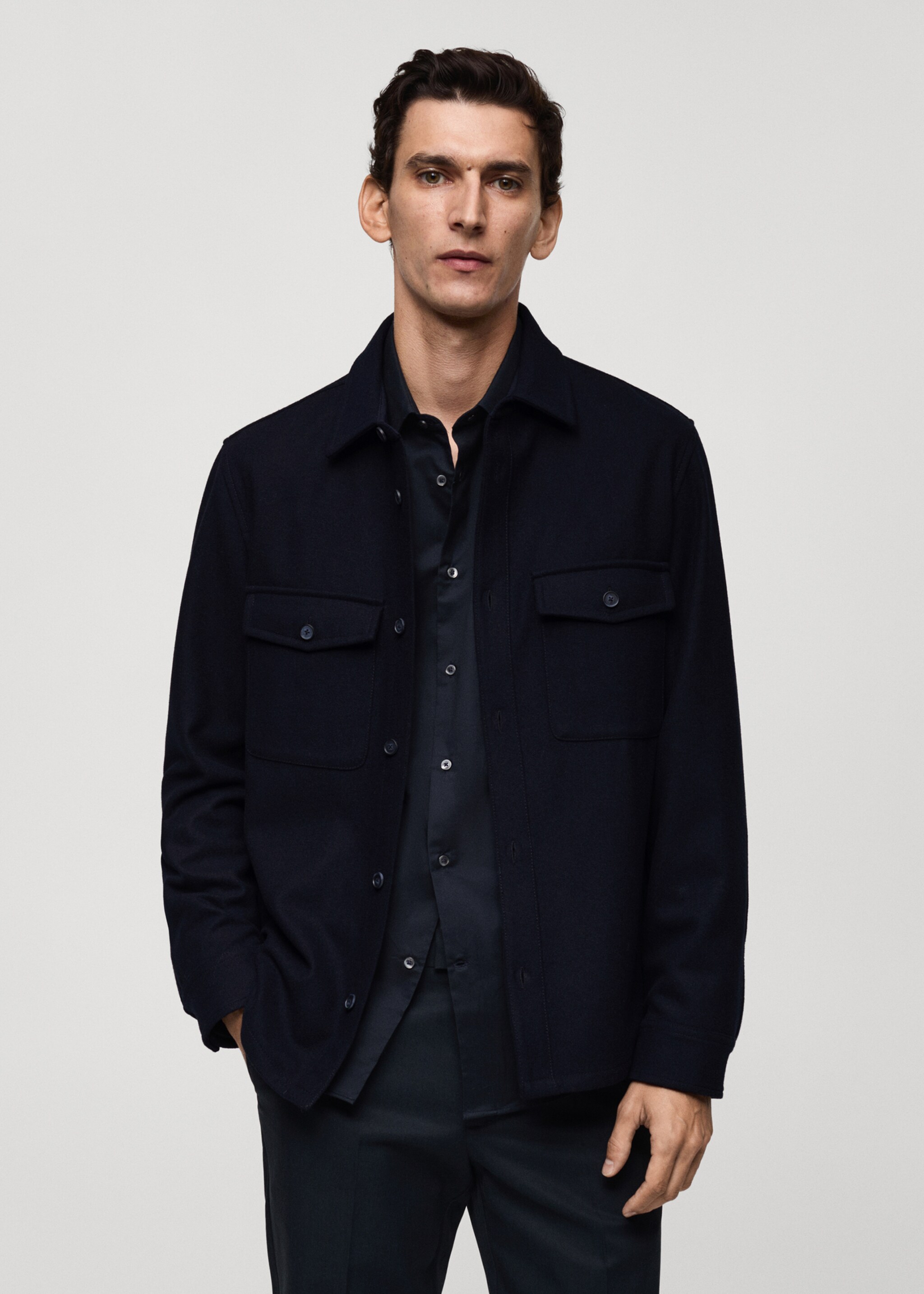 Woll-Overshirt mit Taschen - Mittlere Ansicht, Dunkles Marineblau. Ref: 77005968-00.