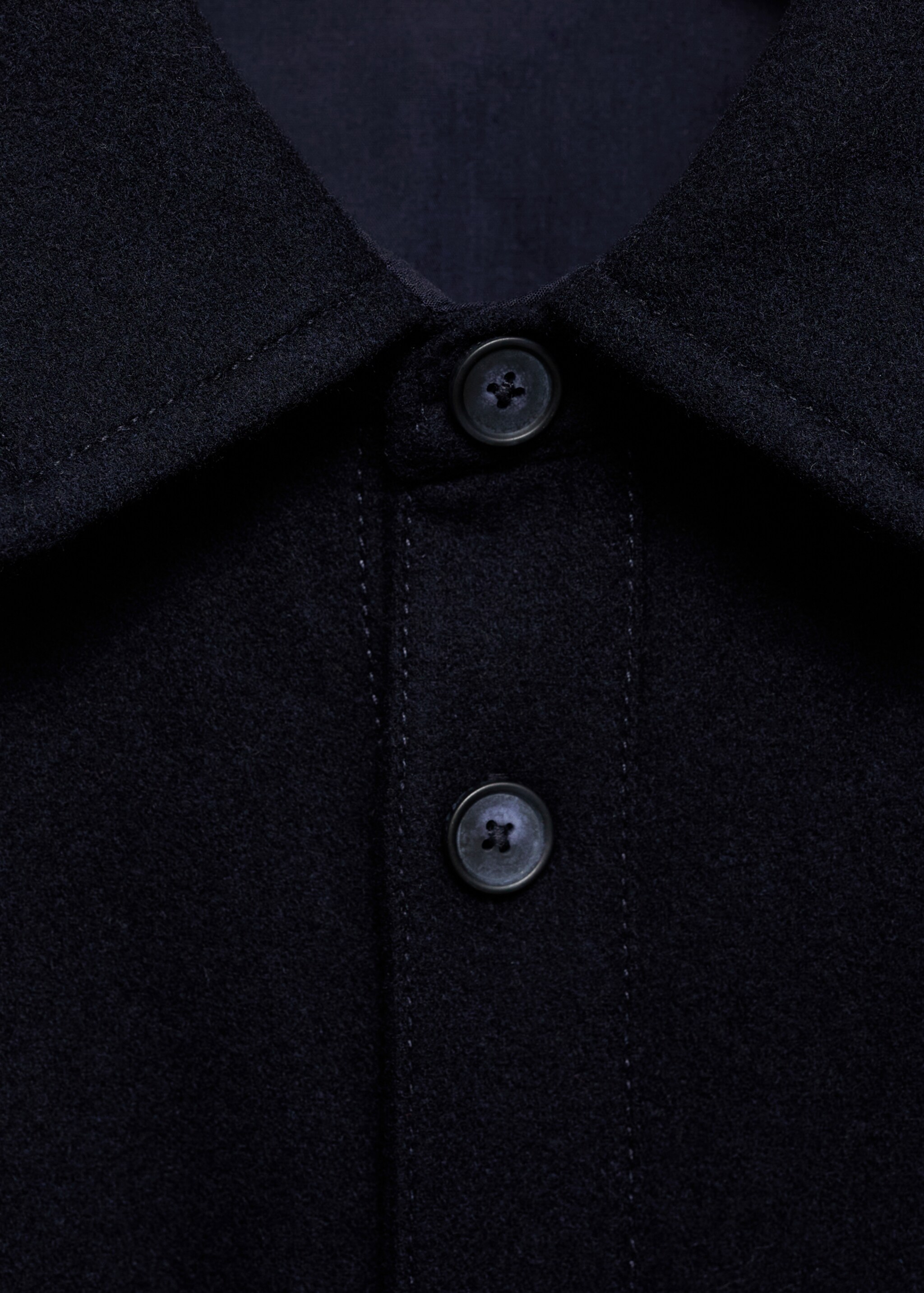 Woll-Overshirt mit Taschen - Detail des Artikels 8, Dunkles Marineblau. Ref: 77005968-00.