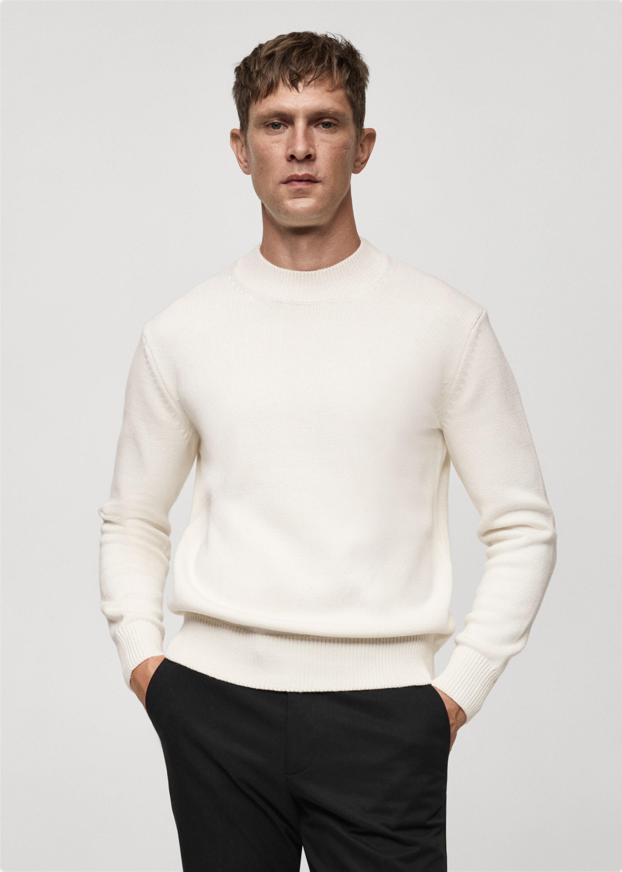Pull-over maille moyenne coton - Plan moyen, Blanc cassé. Ref: 77005984-00.