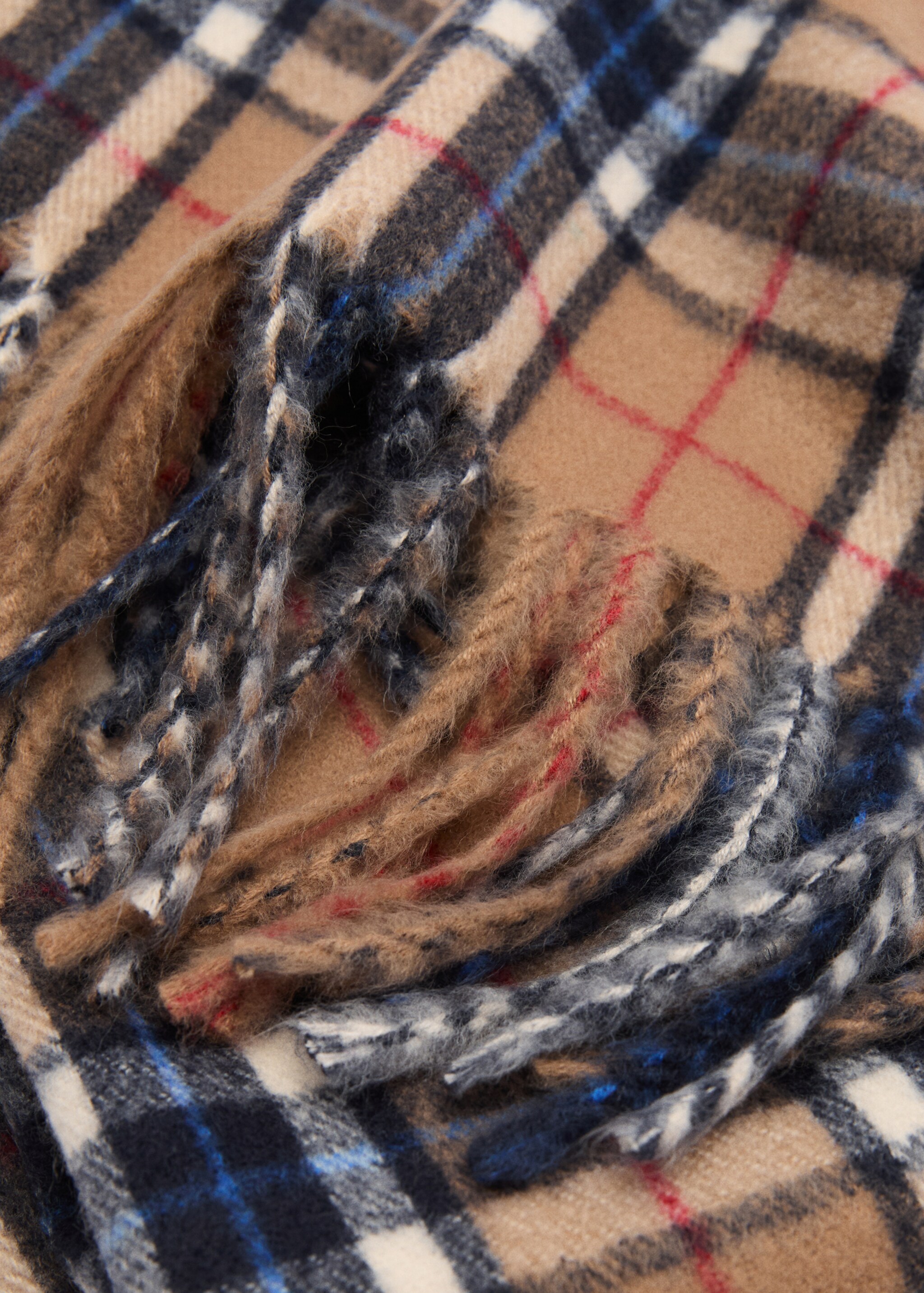Check scarf with fringed ends - Medium plane, Medium Brown. Ref: 77005997-00.