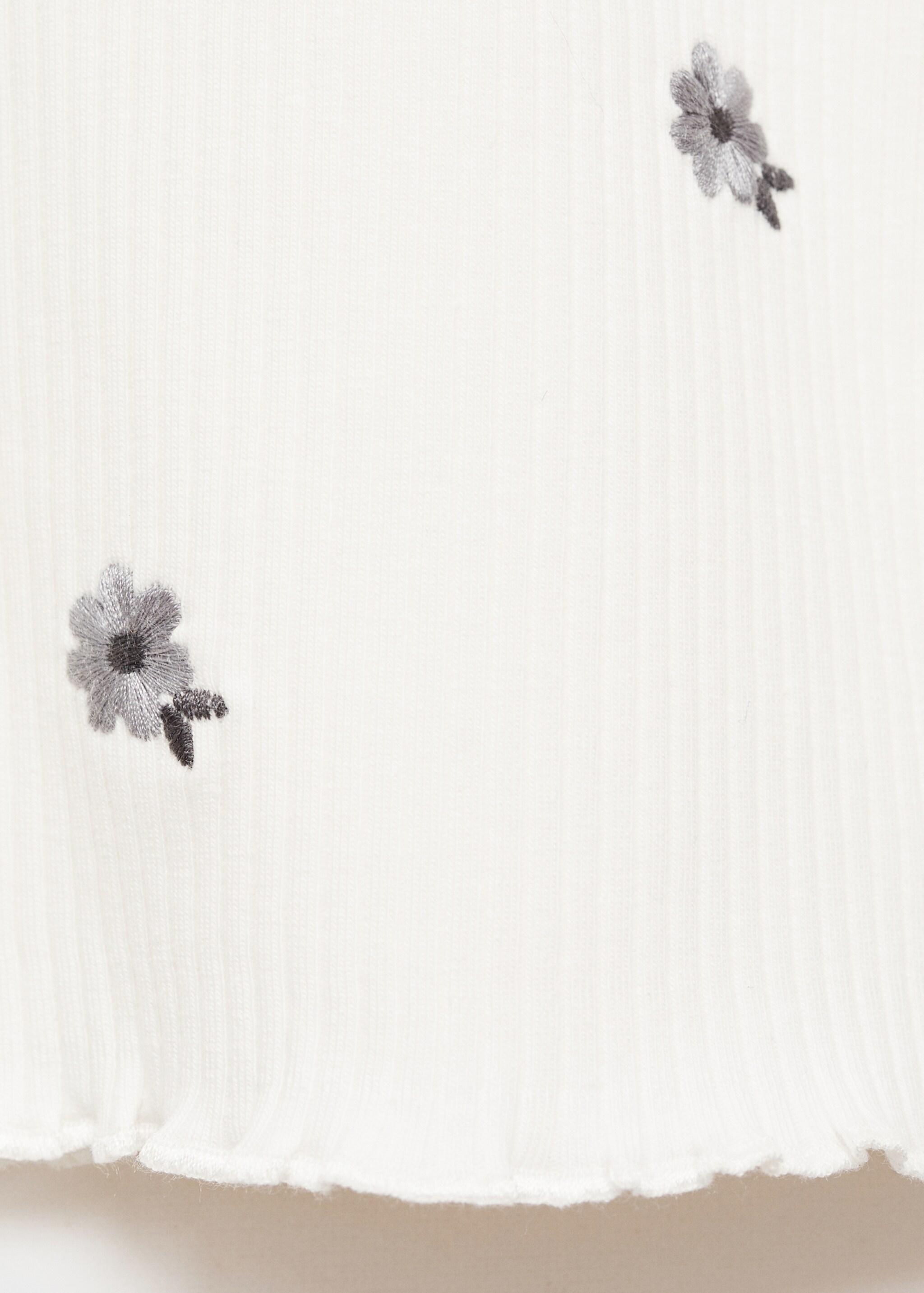 Embroidered flowers T-shirt - Details of the article 0, Off White. Ref: 77006740-00.