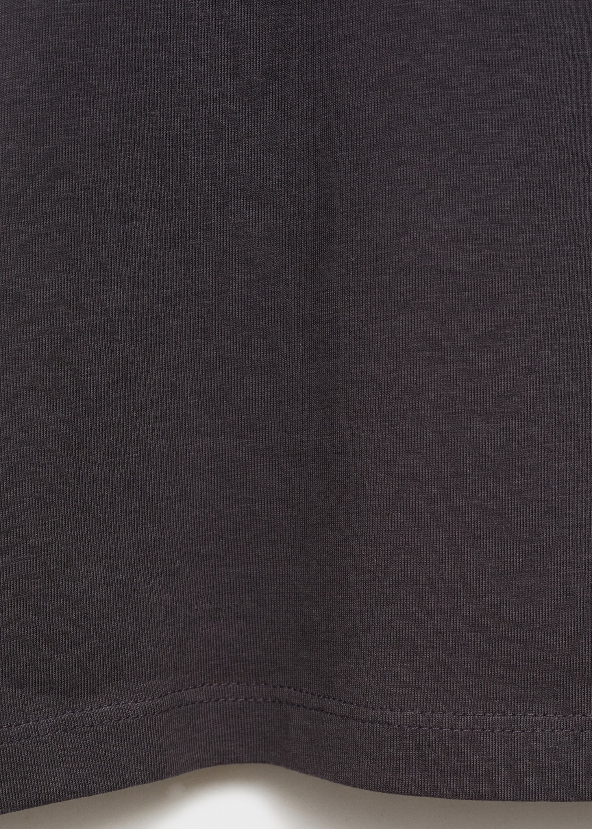 T-Shirt mit gemustertem Detail - Detail des Artikels 0, Anthrazit. Ref: 77006748-00.
