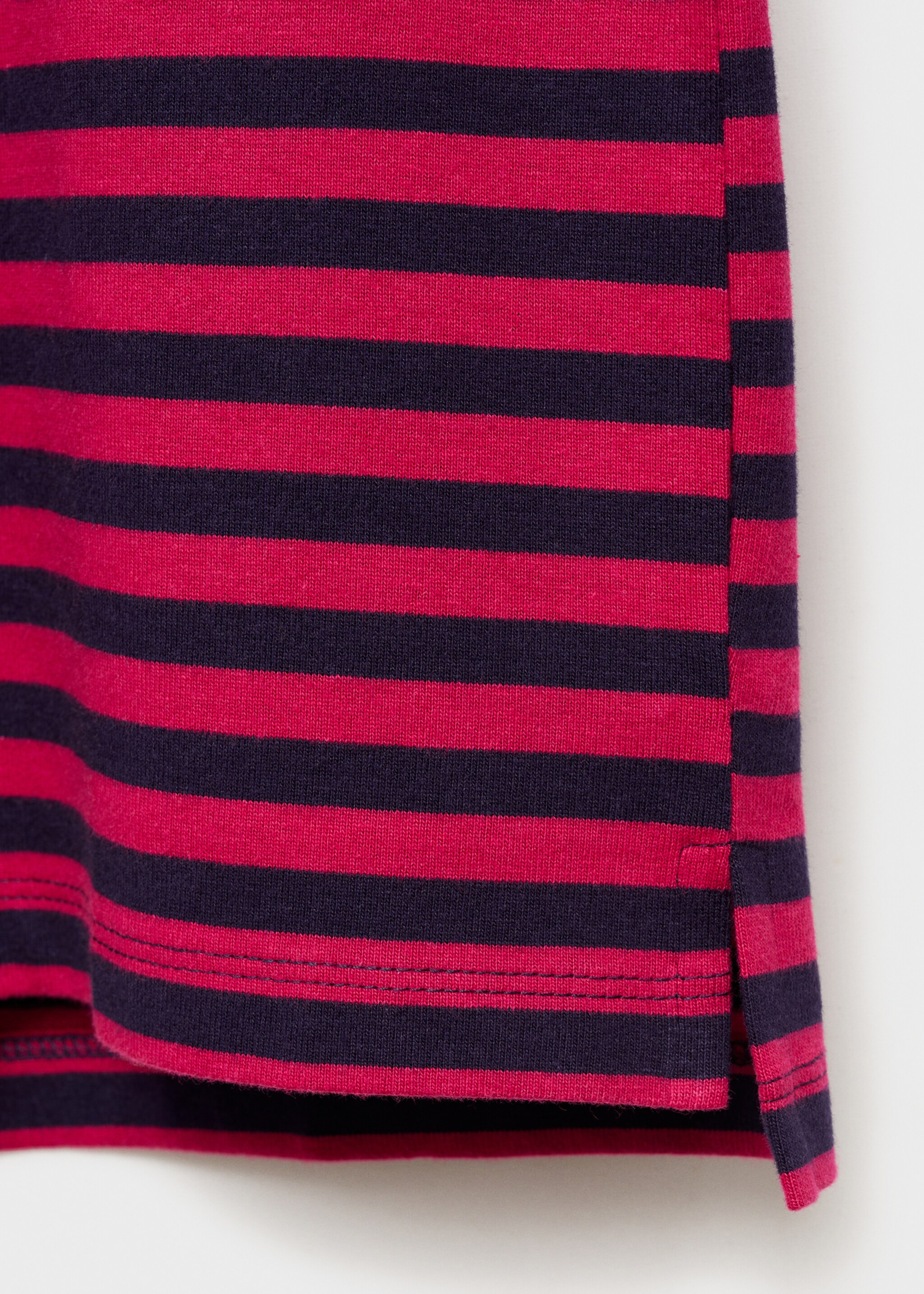 Langärmliges T-Shirt mit Streifen - Detail des Artikels 0, Kirschrot. Ref: 77006749-00.