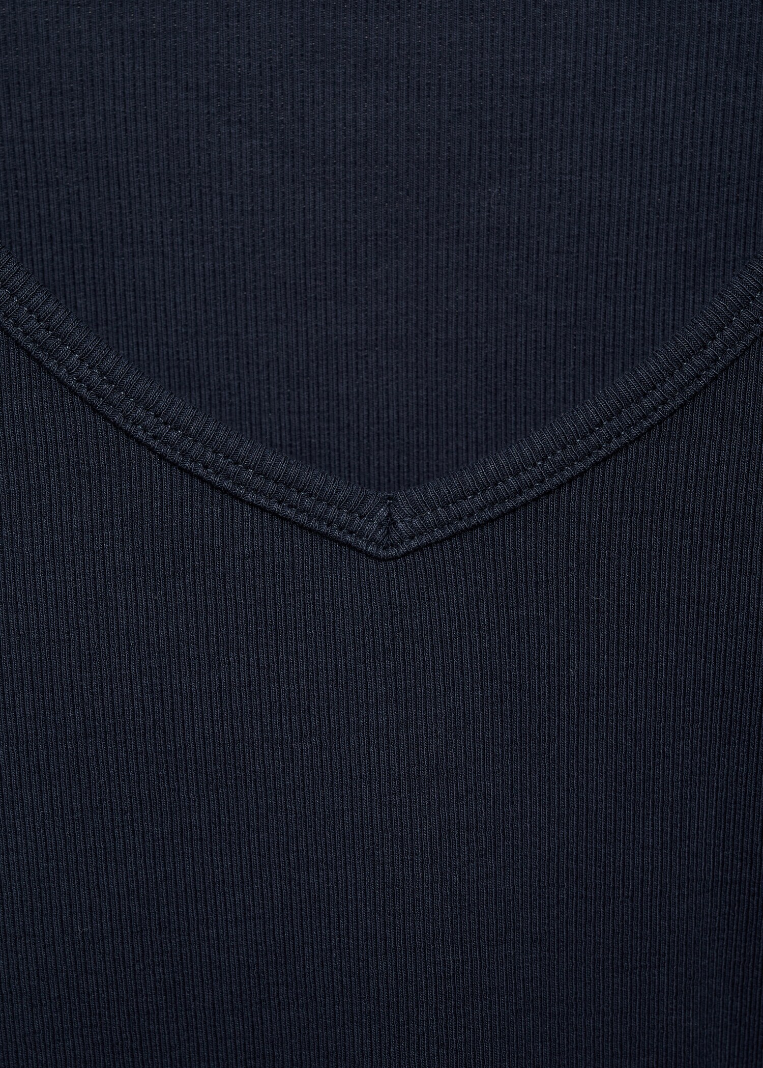 Camiseta manga larga cuello pico - Detalle del artículo 8