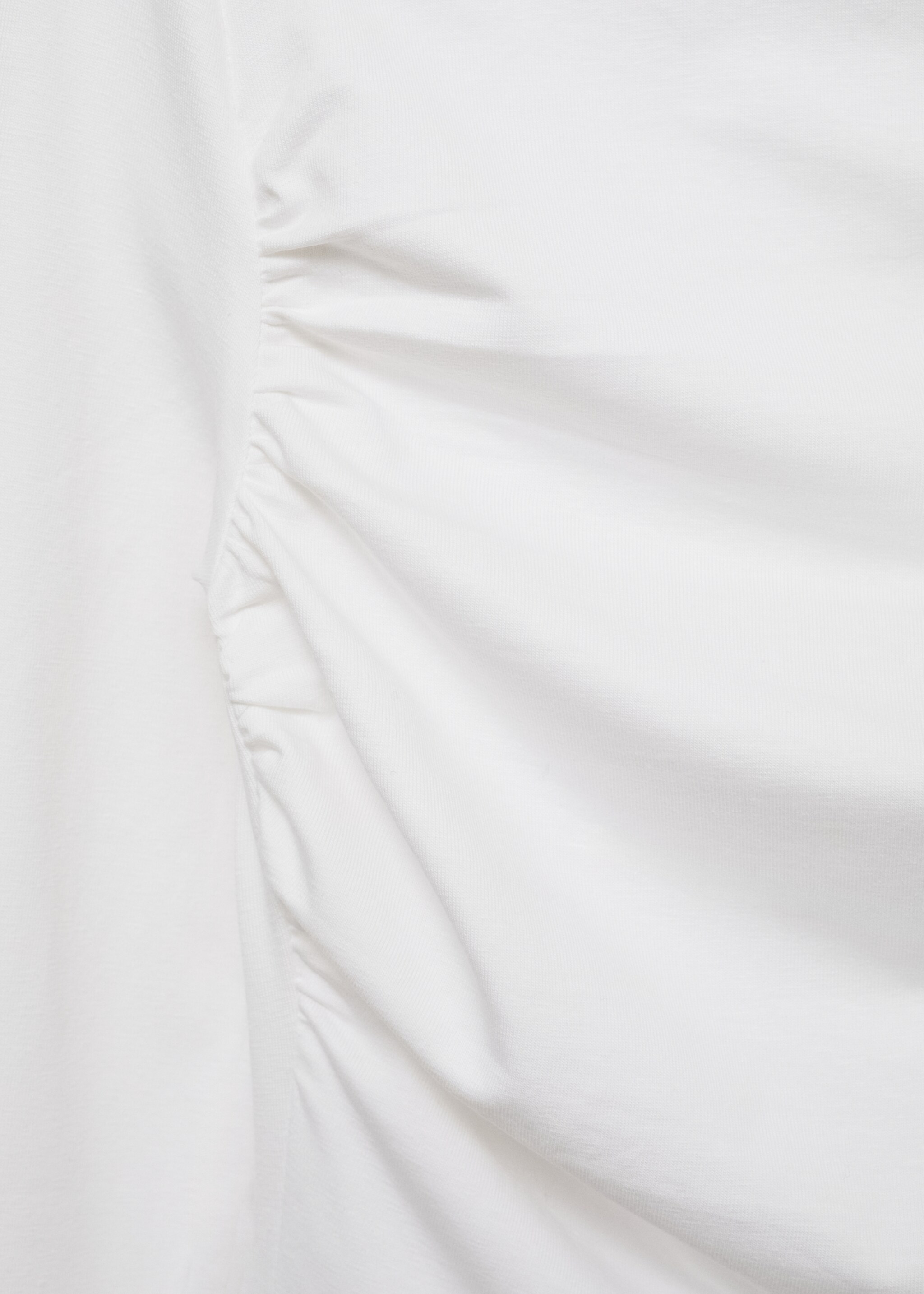 T-shirt met gesmokte details - Detail van het artikel 0, Gebroken wit. Ref: 77006756-00.