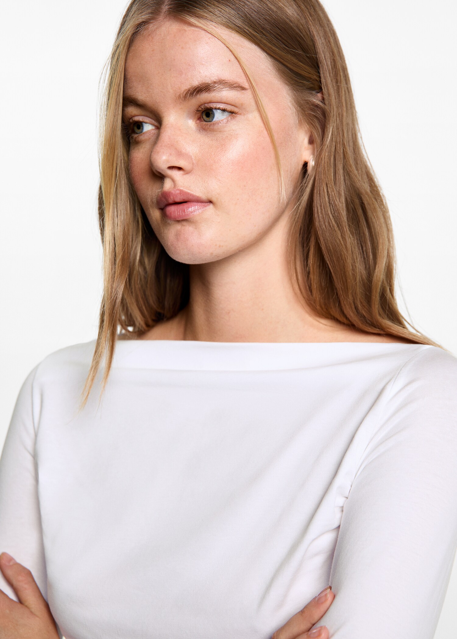 T-shirt met gesmokte details - Detail van het artikel 1