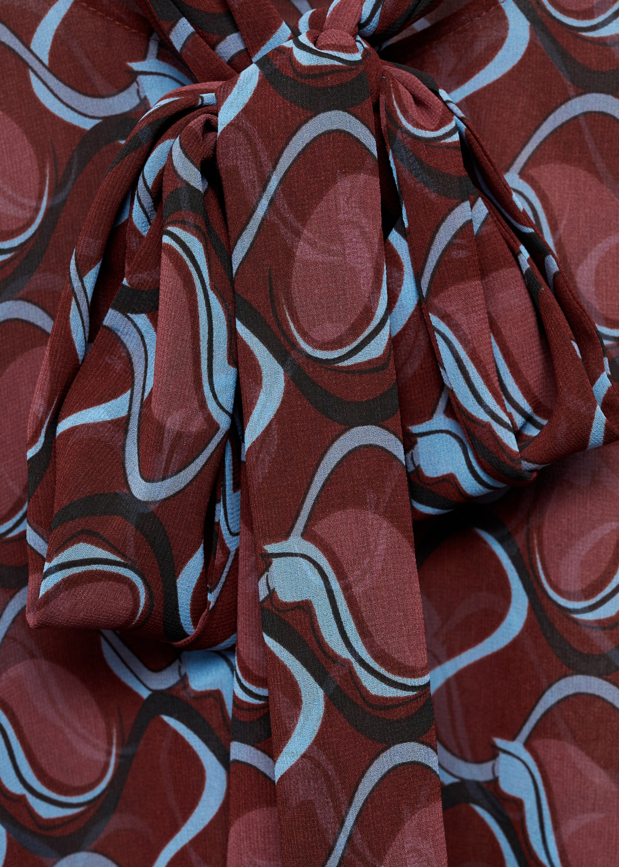 Bow printed shirt - Details of the article 8, Maroon. Ref: 77006765-00.