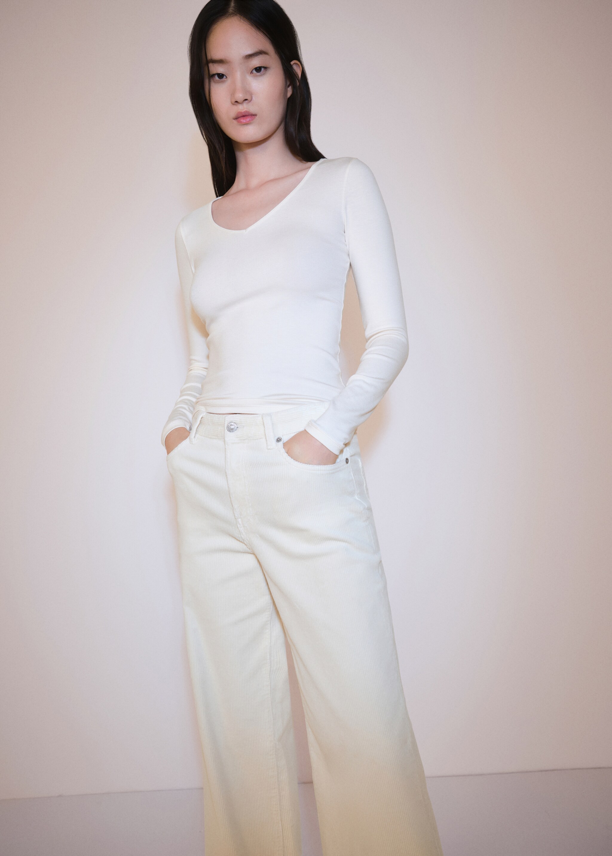 Wide leg corduroy jeans - Details of the article 1, Ecru. Ref: 77007123-00.