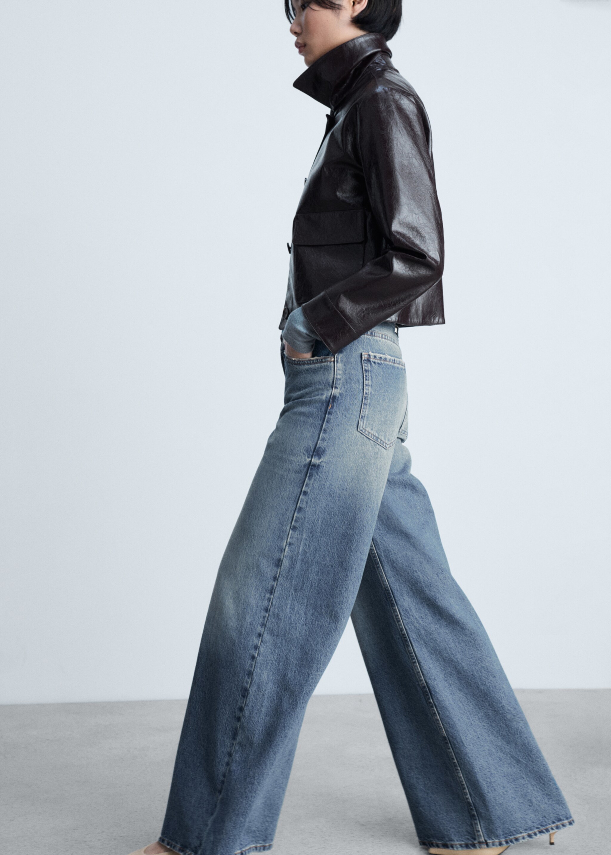 Low waist wide leg jeans - Details of the article 2, Dark Blue. Ref: 77007132-00.