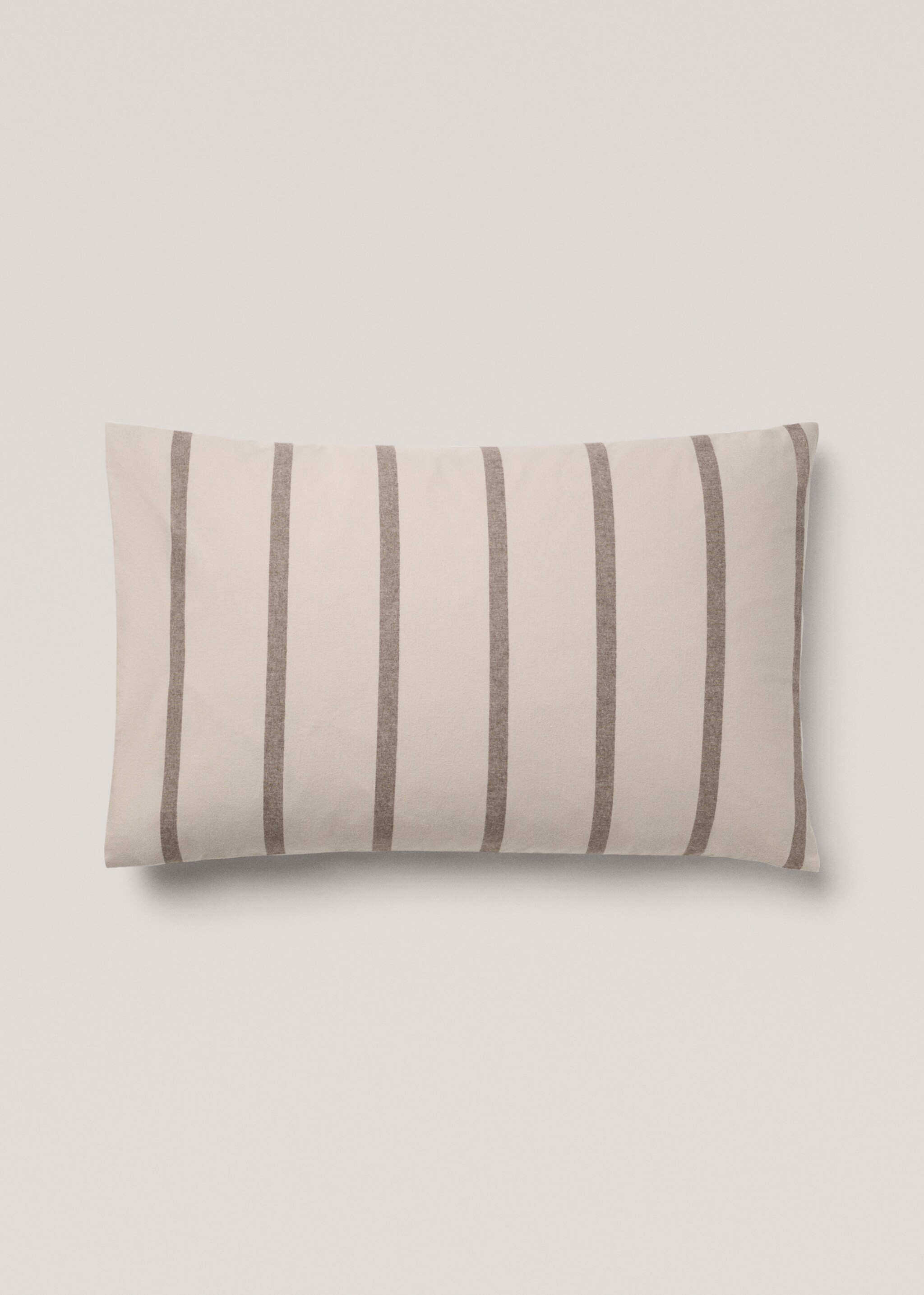 Gestreifter Kopfkissenbezug aus 100 % Baumwoll-Flanell 50 x 75 cm - Artikel ohne Model, Beige. Ref: 77007669-00.