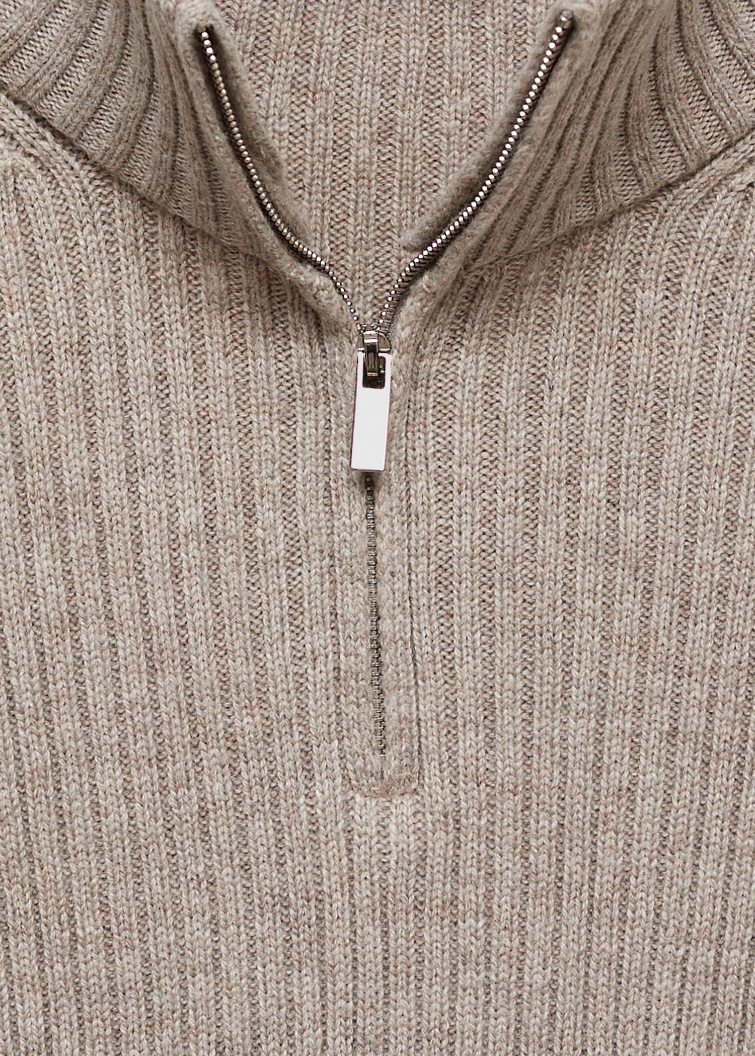 Gerippter Pullover mit Reißverschluss - Detail des Artikels 8