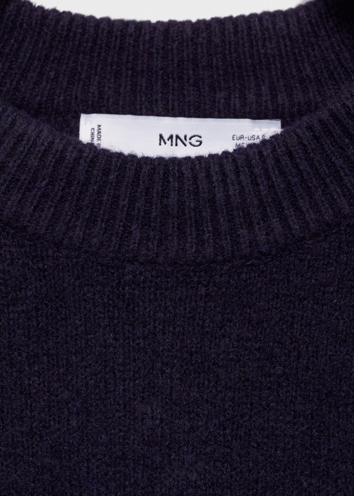 Round-neck knitted sweater - Details of the article 8