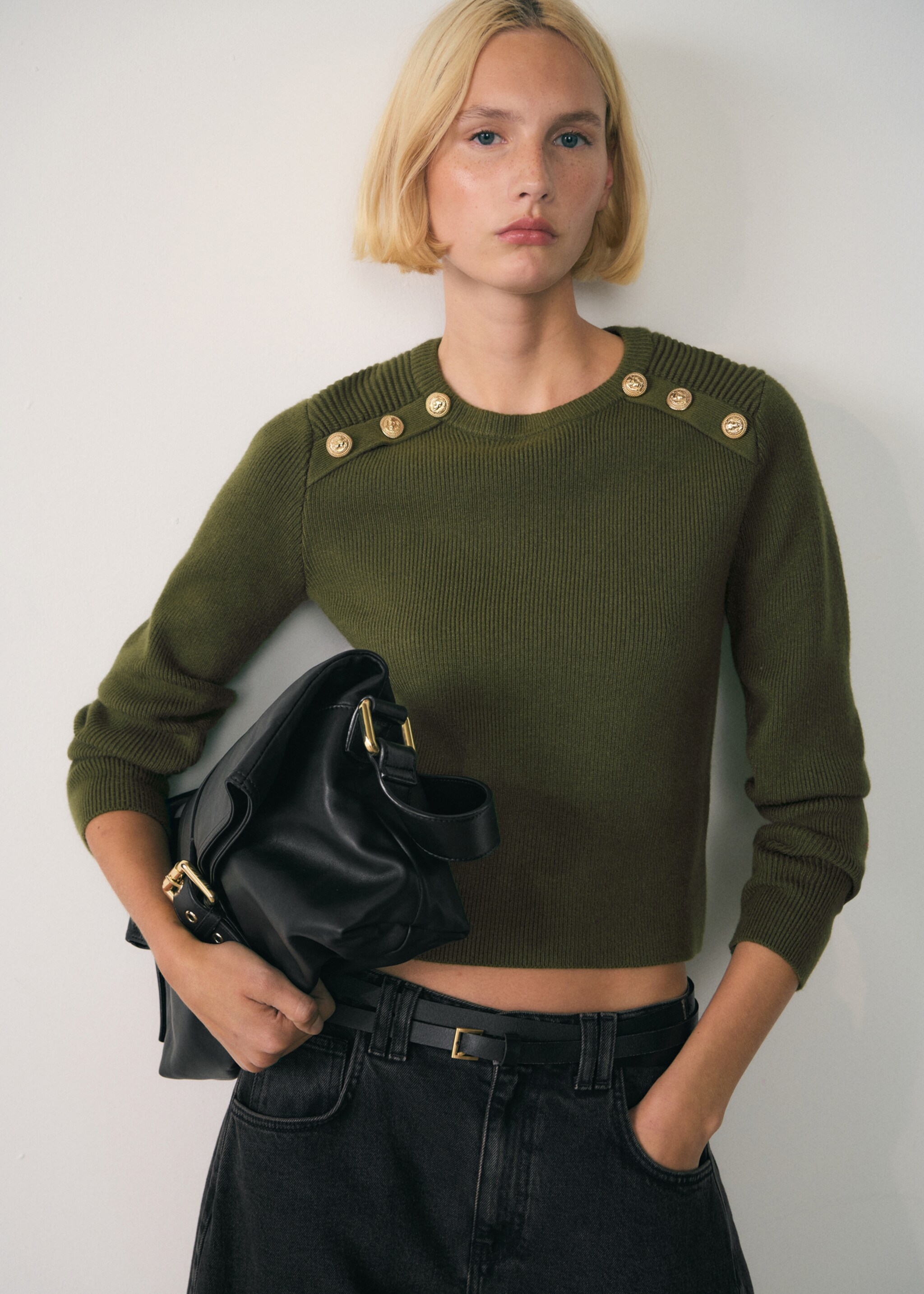 Sweater with jewel buttons - Medium plane, Khaki. Ref: 77007698-00.