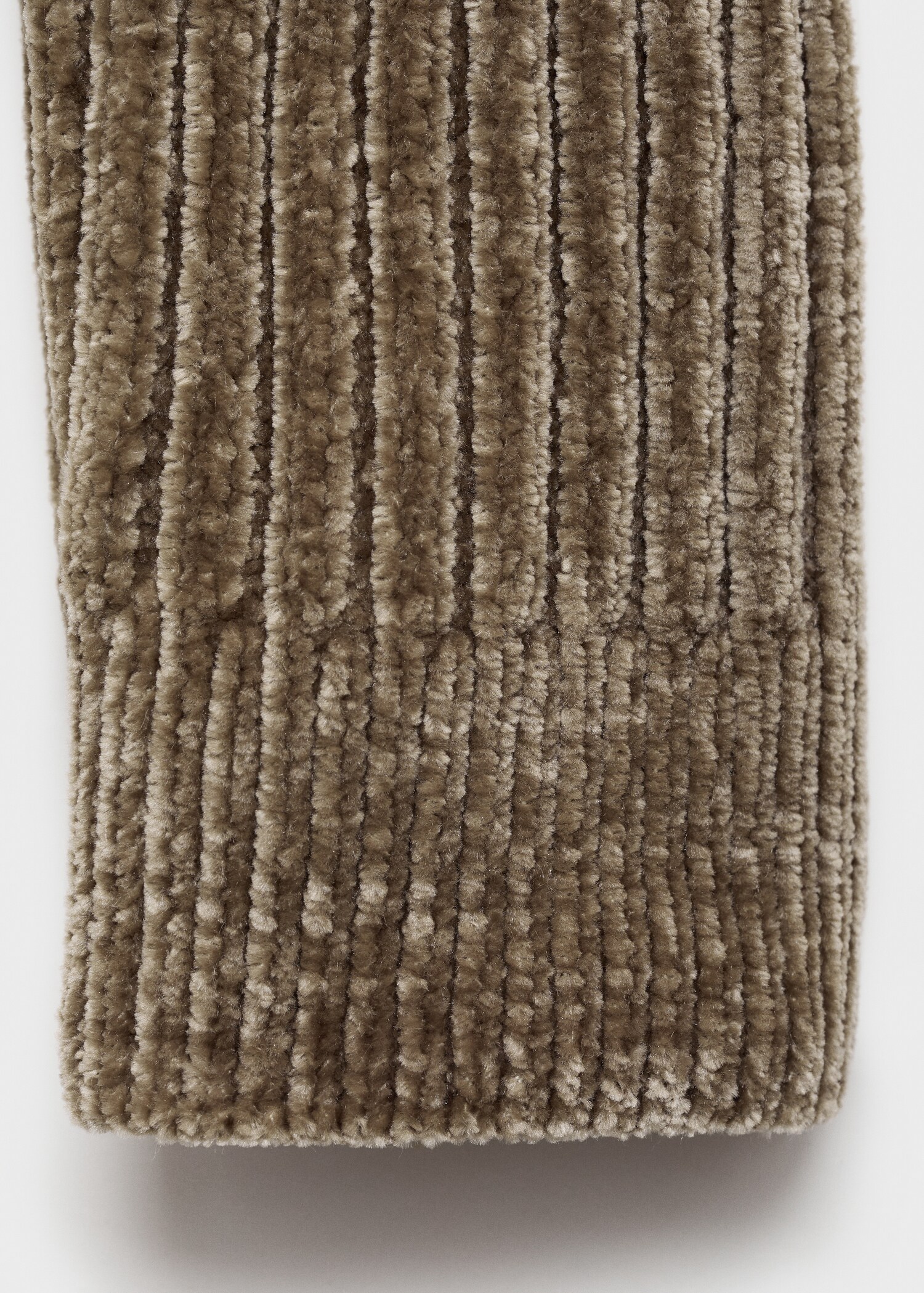 V-neck sweater - Details of the article 0