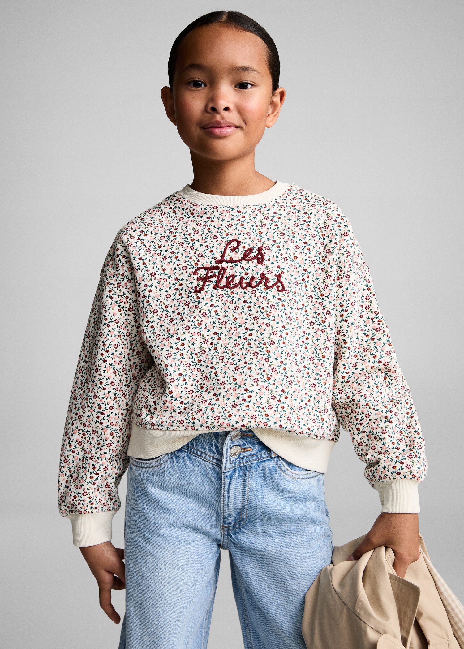 Sweatshirt mit Blumenmuster - Mittlere Ansicht