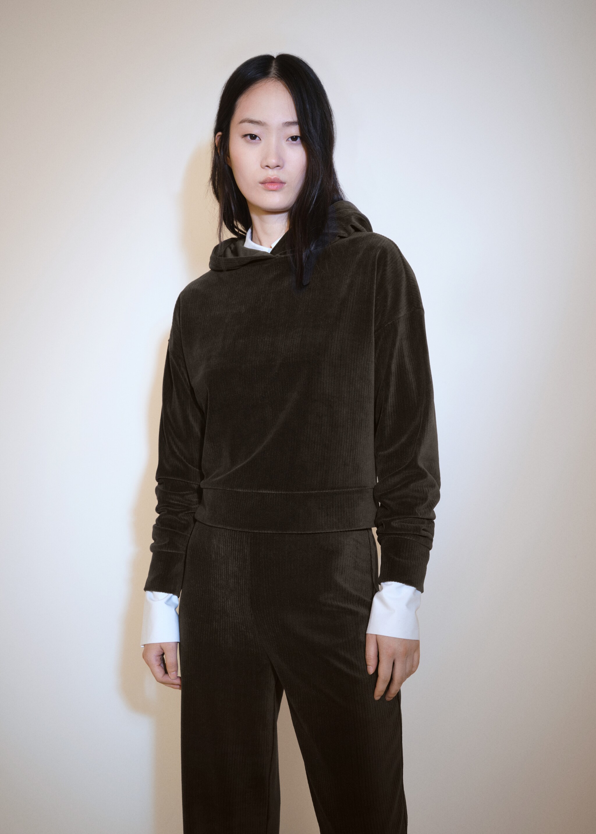 Corduroy hooded sweatshirt - Medium plane, Khaki. Ref: 77007710-00.