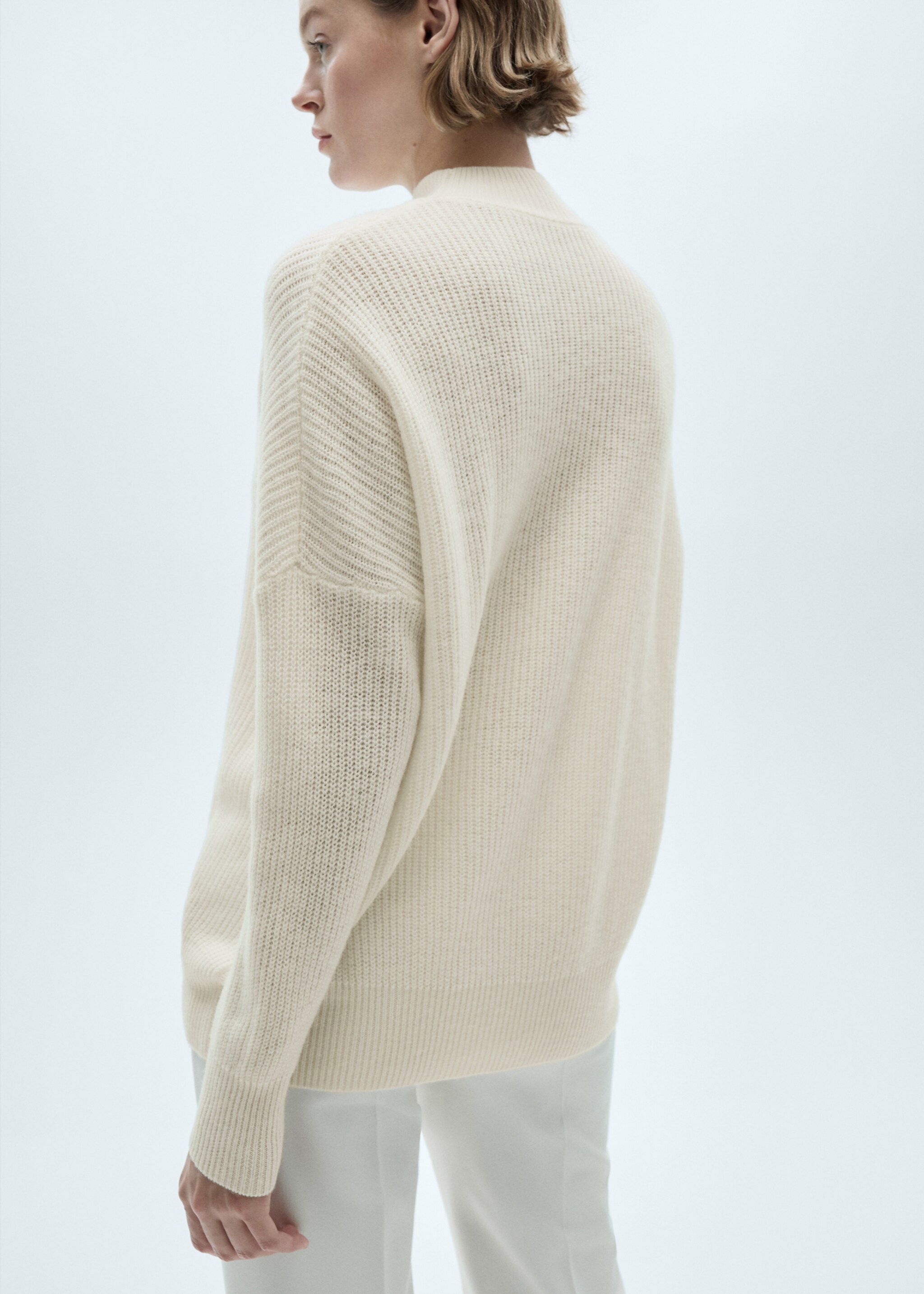 Pull-over en laine oversize - Verso de l’article, Écru. Ref: 77007722-00.