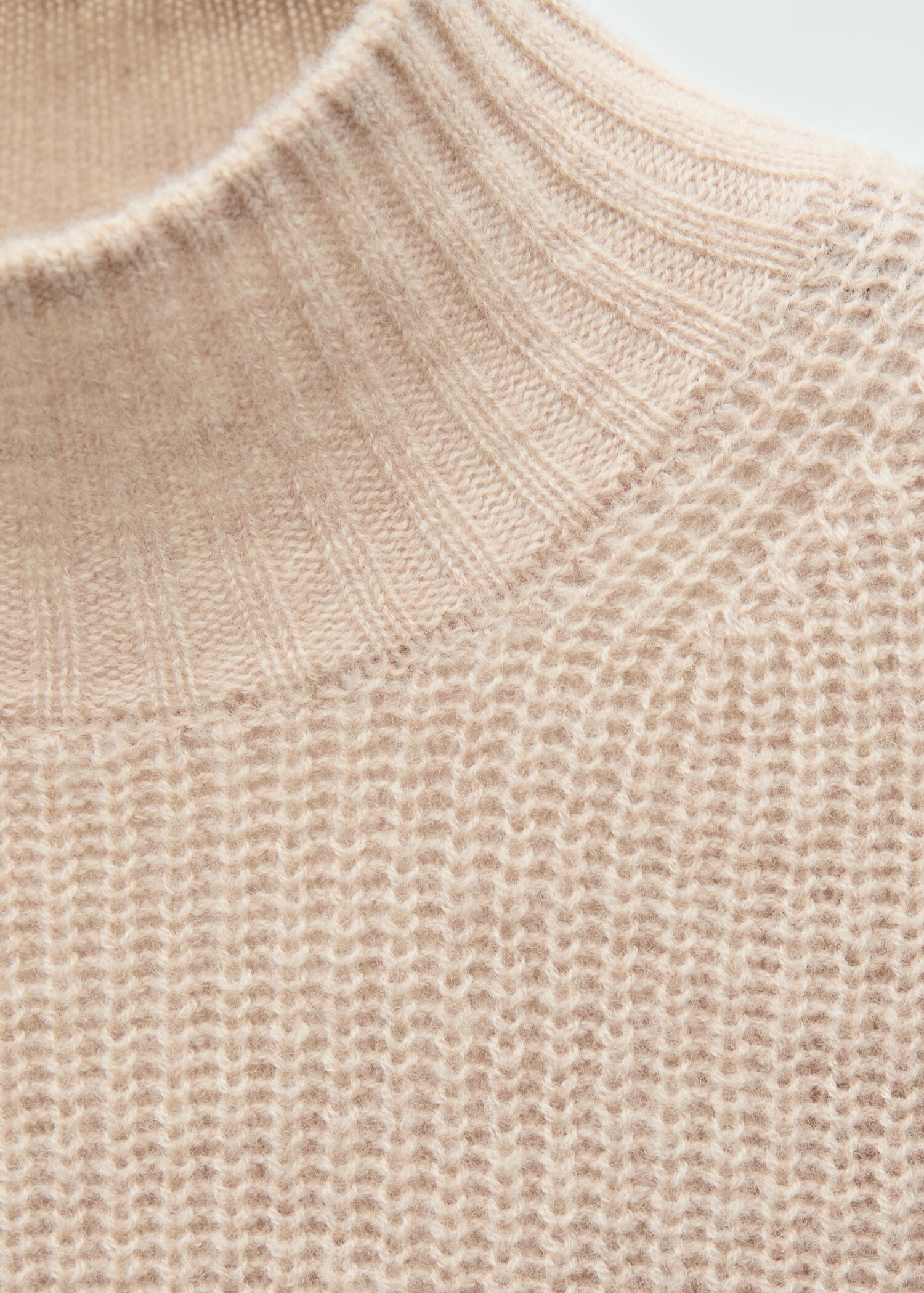 Short-sleeved wool sweater - Details of the article 8