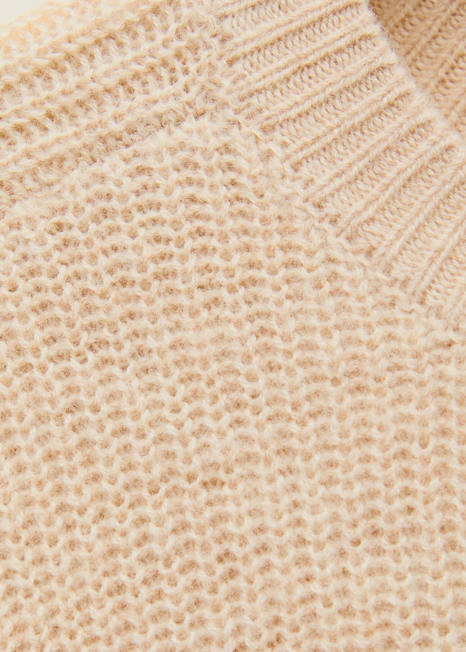 Wollpullover in Cropped-Länge - Detail des Artikels 8