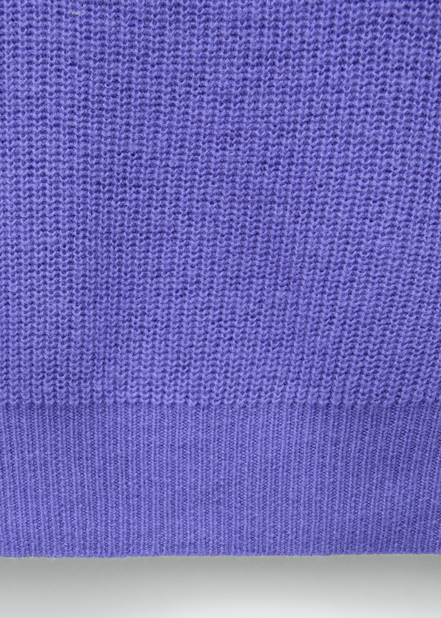 Wollpullover in Cropped-Länge - Detail des Artikels 0