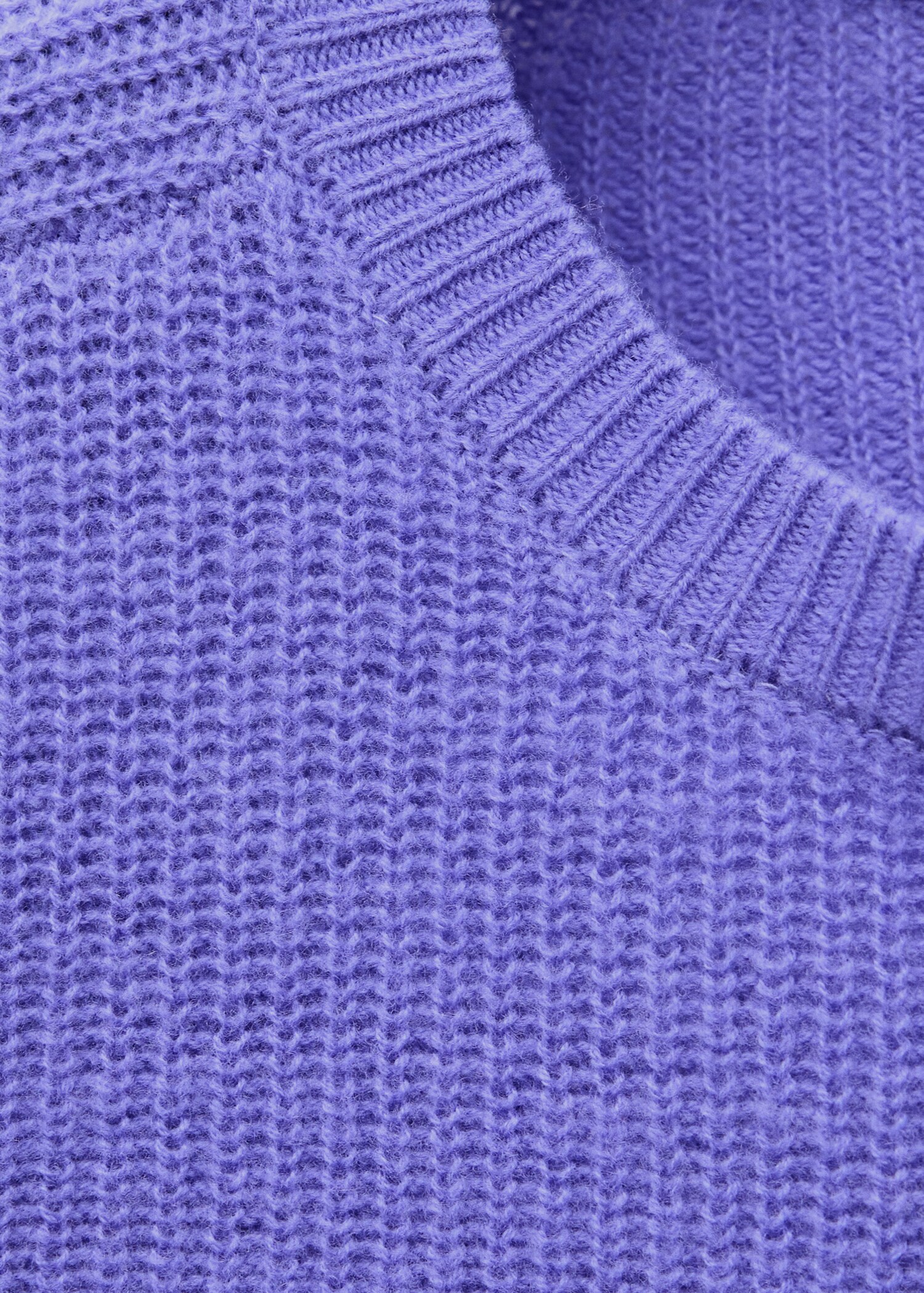 Wollpullover in Cropped-Länge - Detail des Artikels 8
