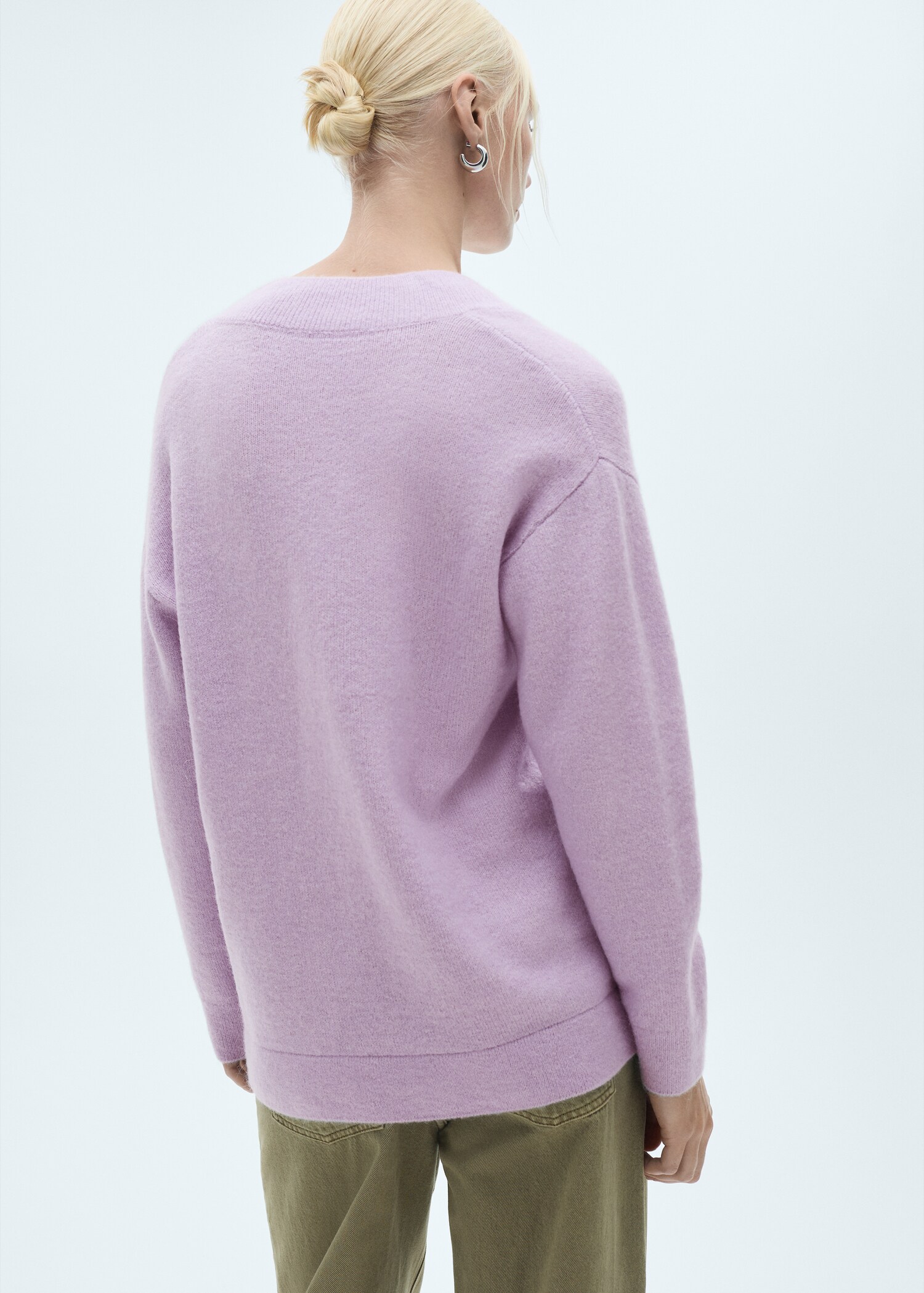 Oversized V-neck sweater - Reverse of the article