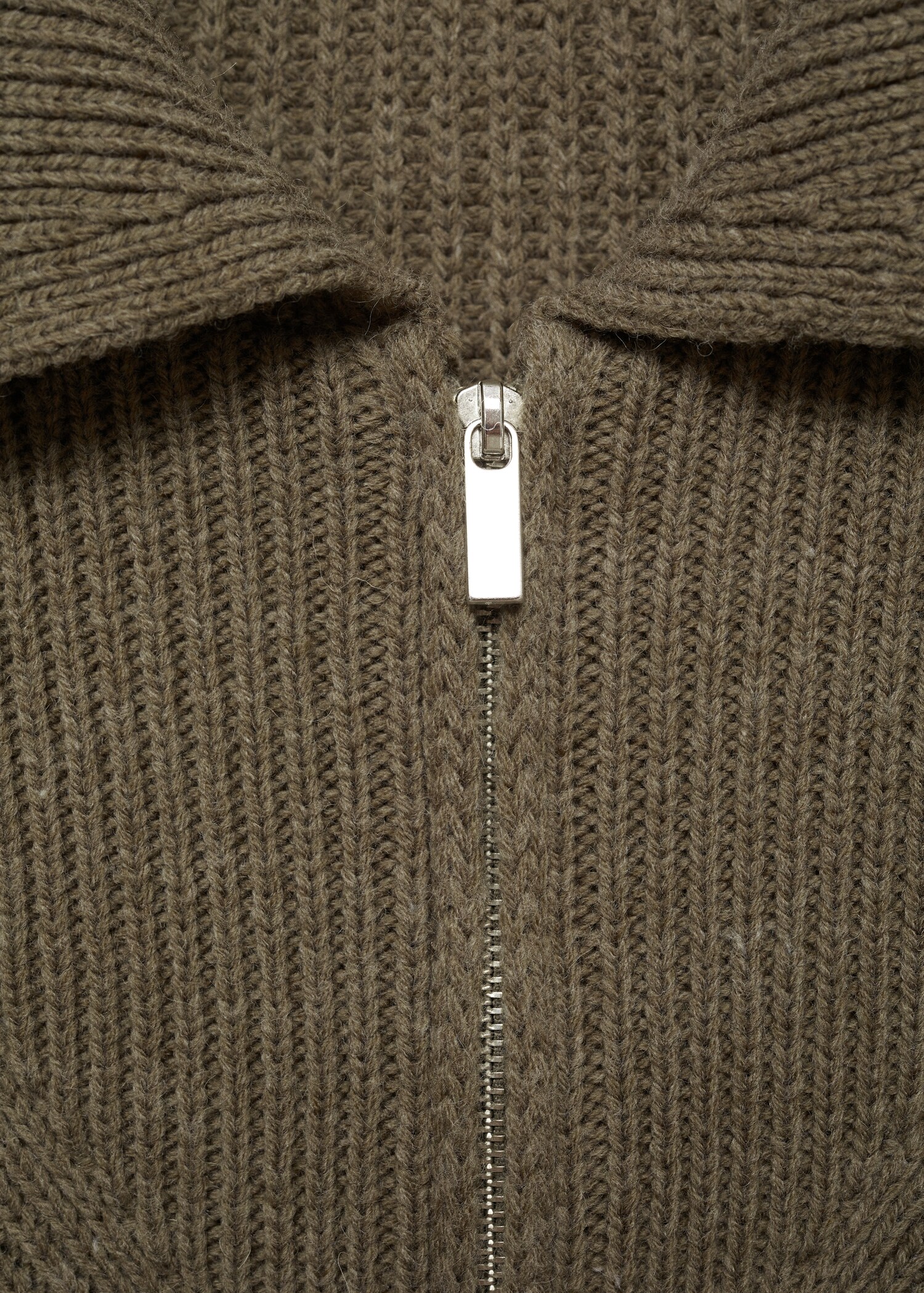 Žebrovaný svetr s límcem a zipem - Detail zboží 8