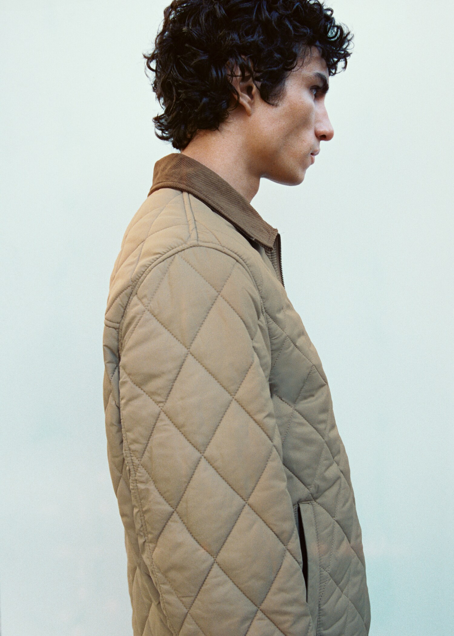 Quilted jacket with corduroy collar - Details of the article 3