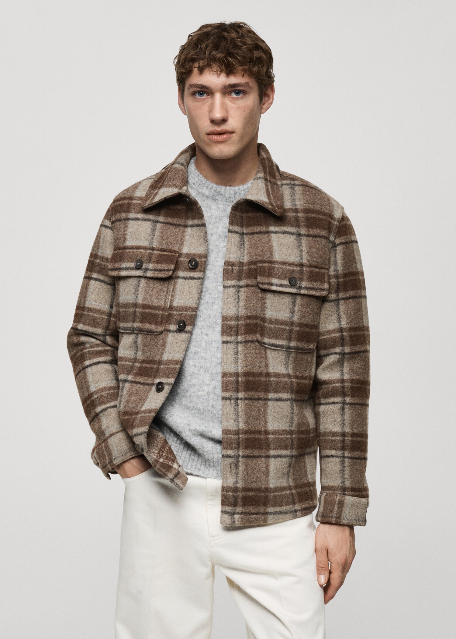 Kariertes Flanell-Overshirt - Mittlere Ansicht