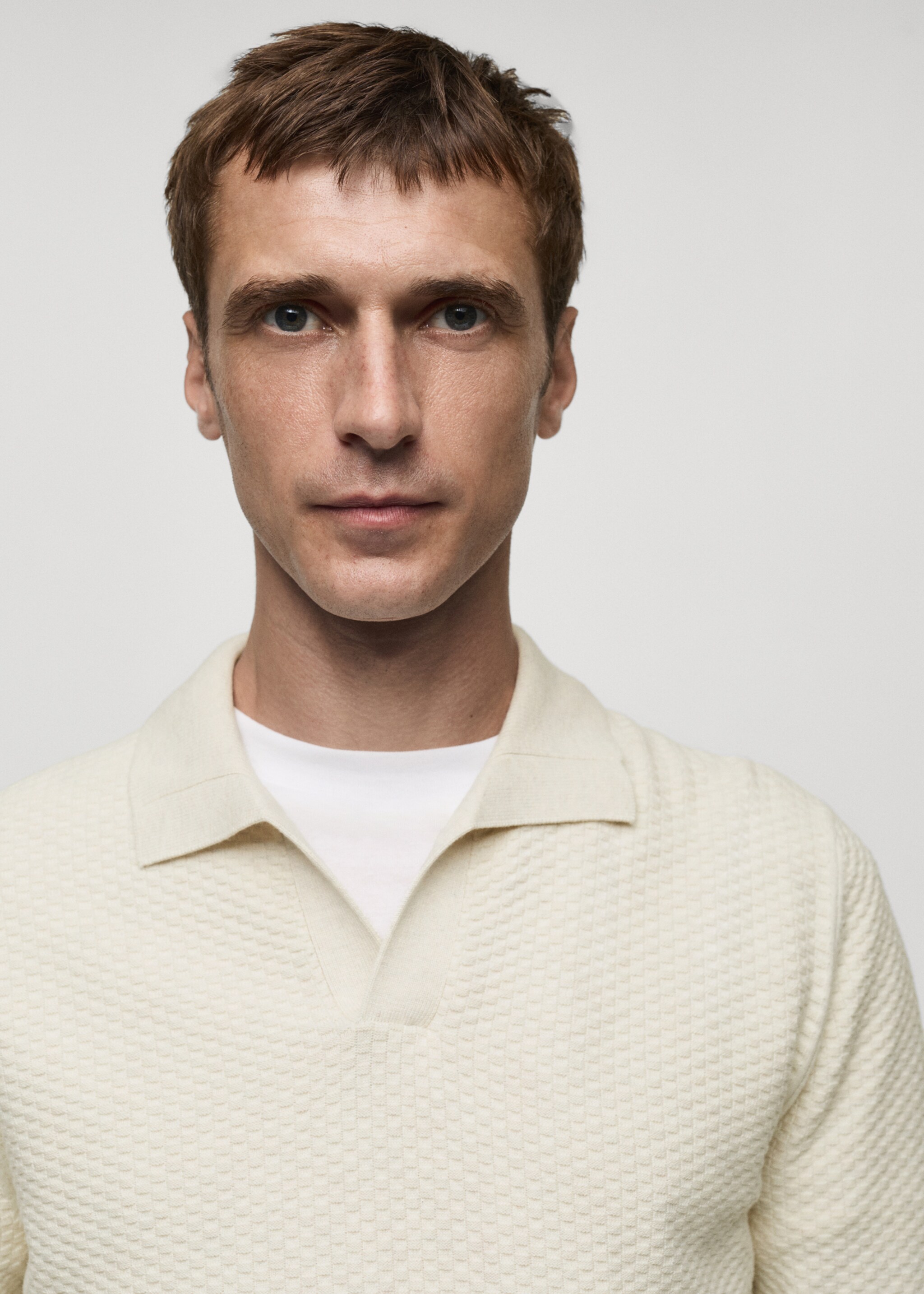 Cotton-blend structured polo sweater - Details of the article 1, Sand. Ref: 77007944-00.